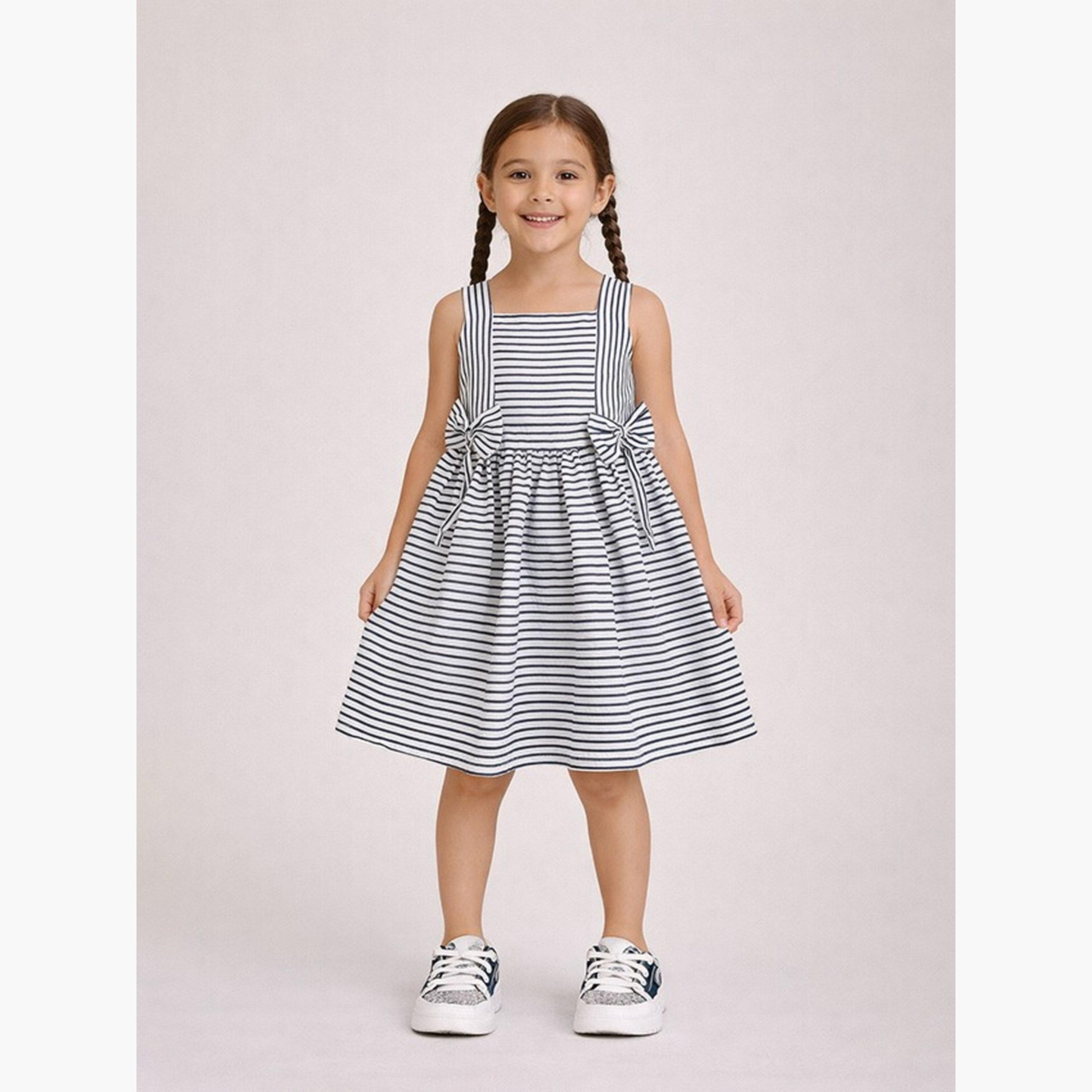 فستان مخطط بتفاصيل فيونكة للبنات-girls-clothing-dressesandjumpsuits-image-2