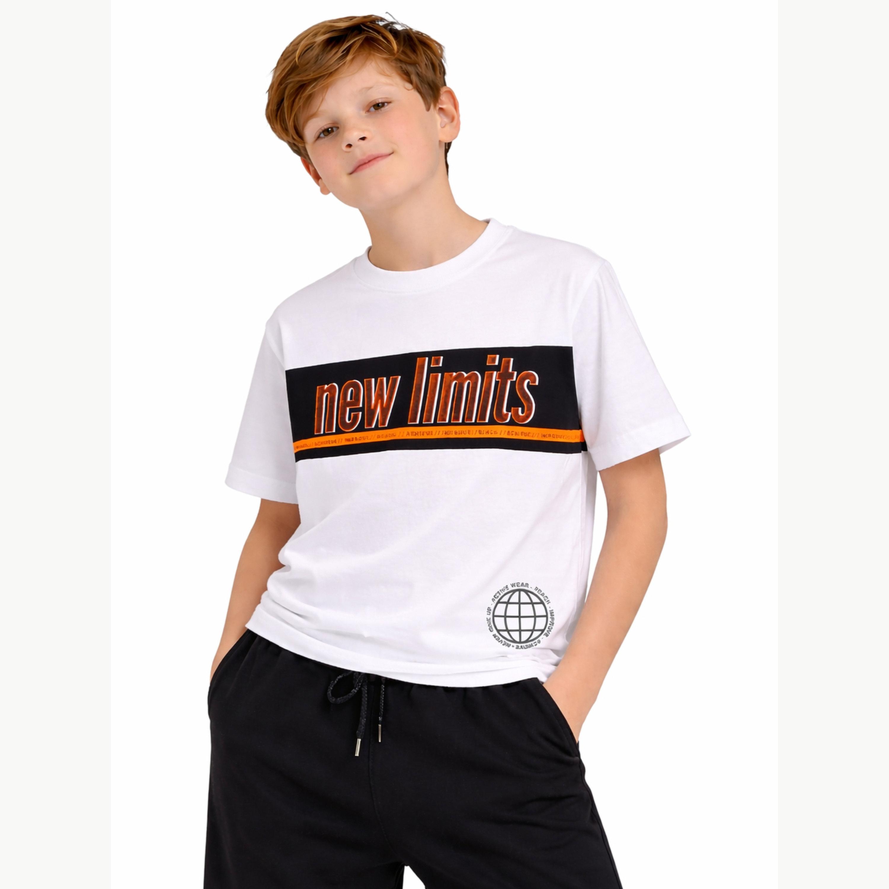 مجموعة من شورت وتيشيرت بقصة مريحة وطبعة كتابة للأولاد-boys-clothing-setsandcoords-image-4