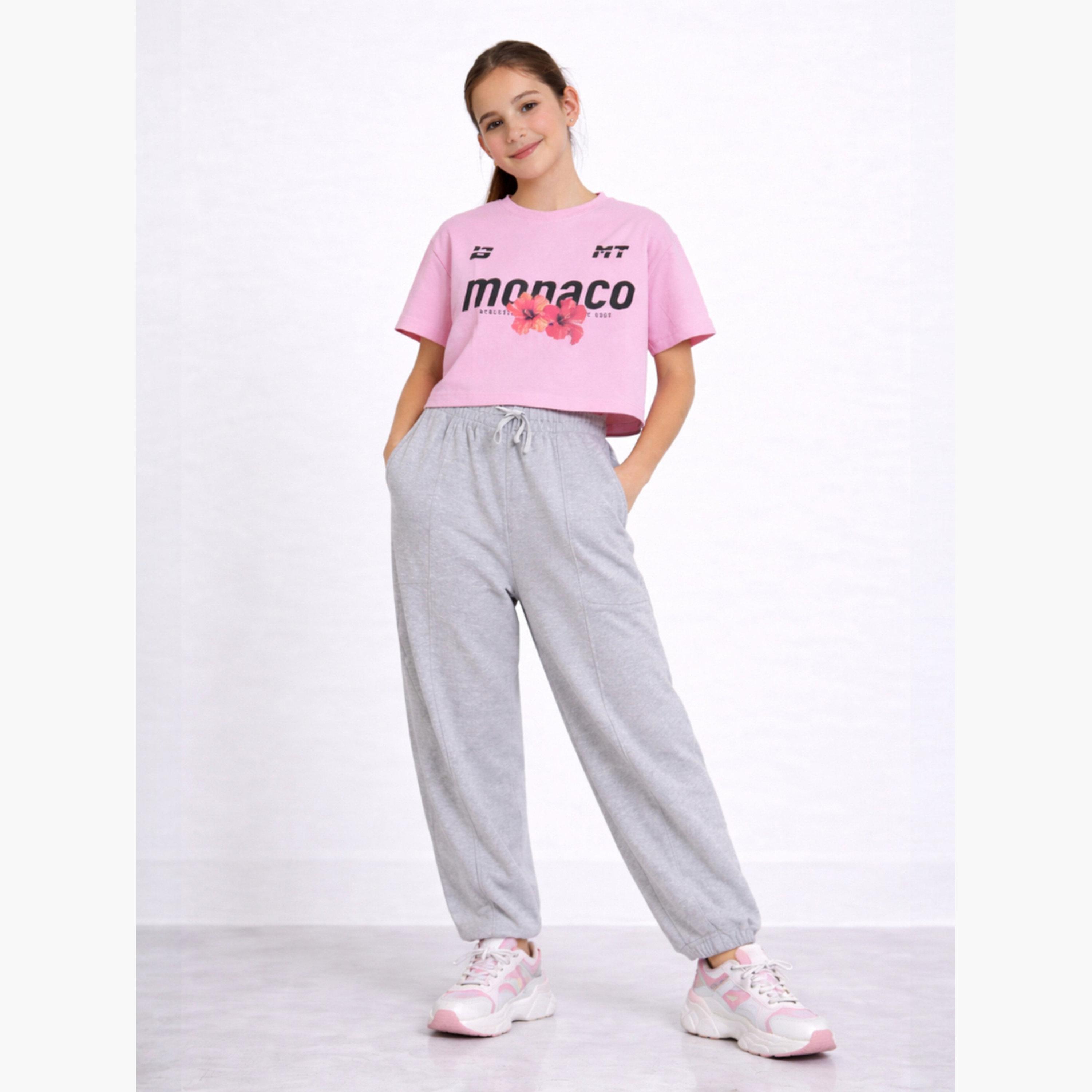 مجموعة من جوغر وتيشيرت بقصة بوكسي بطبعة-girls-clothing-setsandcoords-image-1