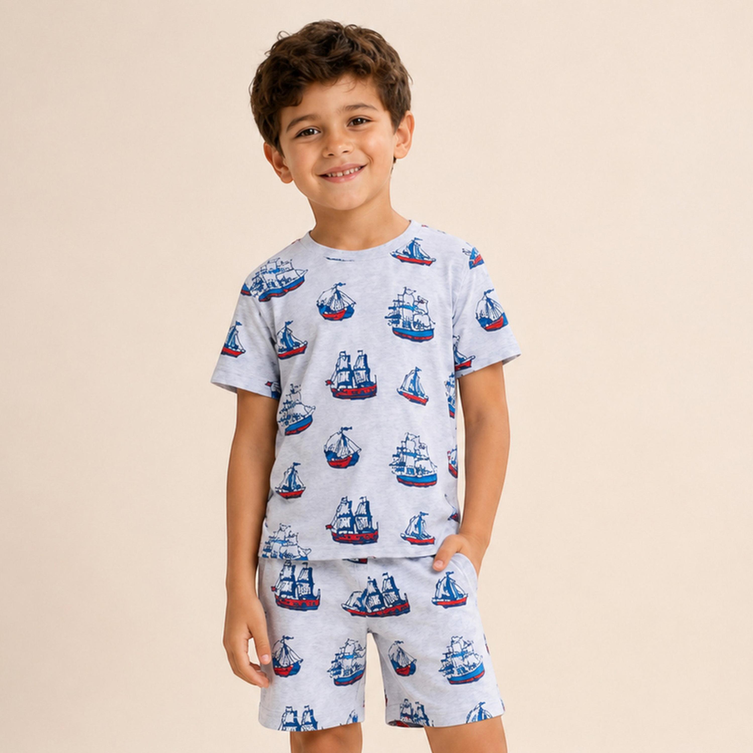 مجموعة من شورت وتيشيرت بطبعة-boys-clothing-setsandcoords-image-1