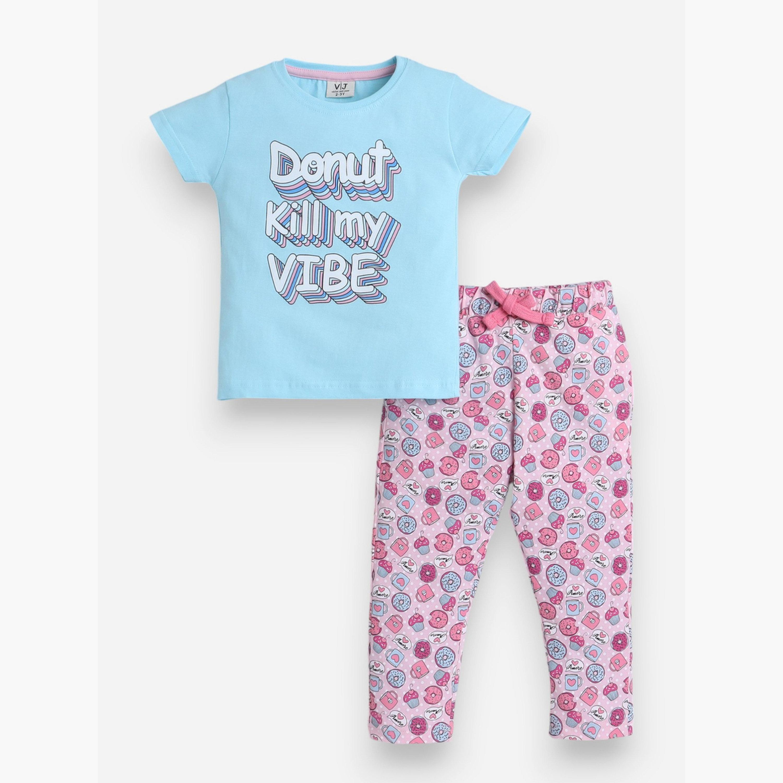 طقم بيجاما من بنطال وتيشيرت بطبعة كتابة-girls-clothing-nightwear-image-1