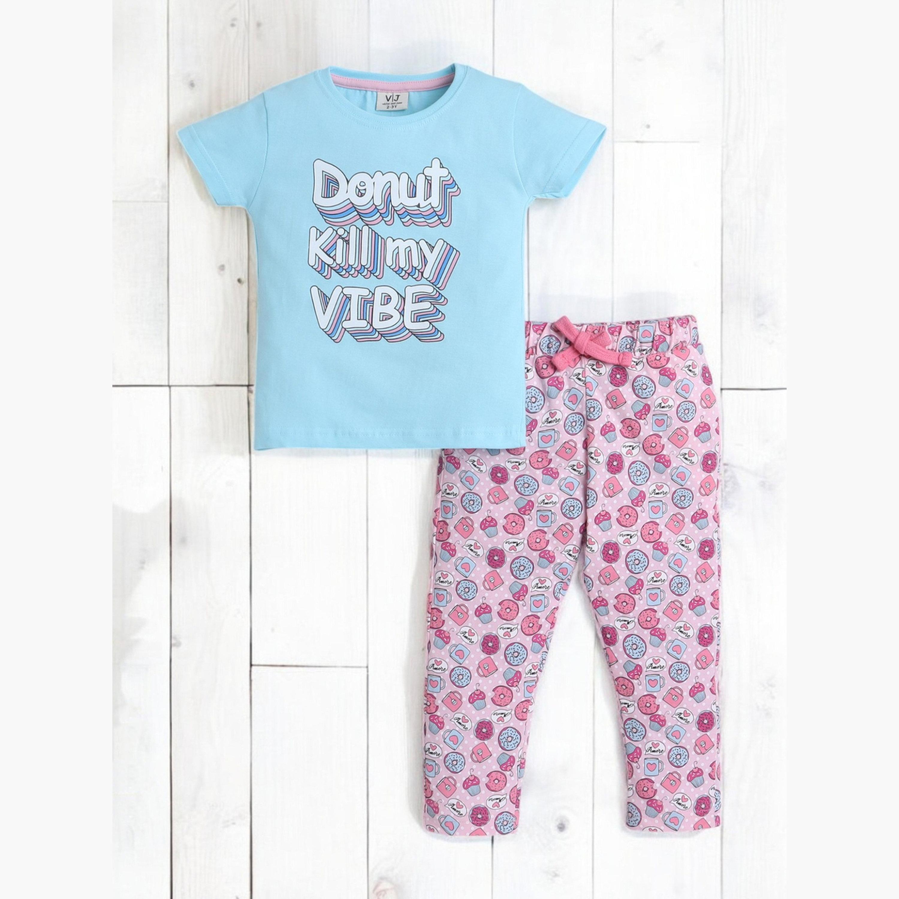 طقم بيجاما من بنطال وتيشيرت بطبعة كتابة-girls-clothing-nightwear-image-5