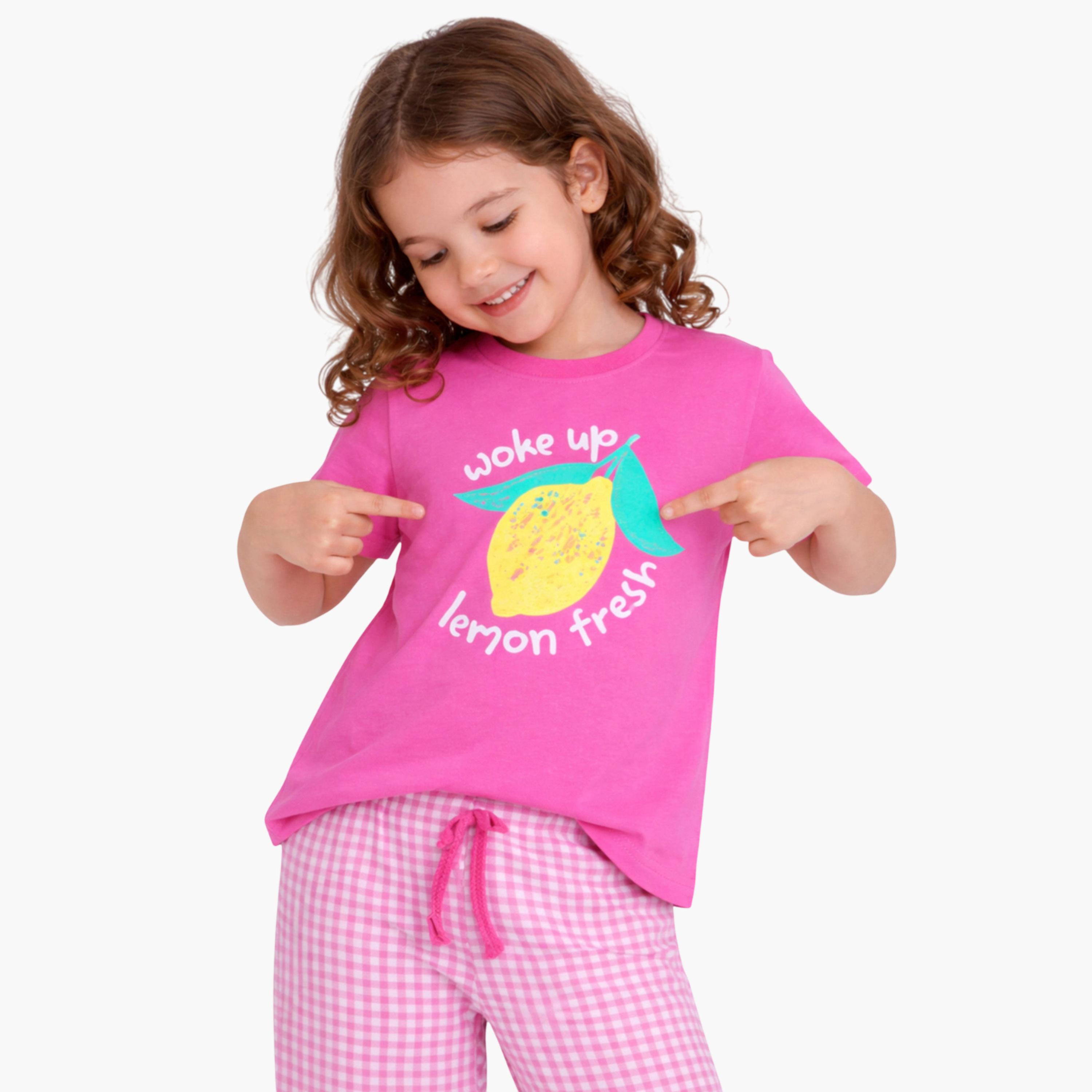 طقم بيجاما من بنطال كاروهات وتيشيرت بطبعة-girls-clothing-nightwear-image-2