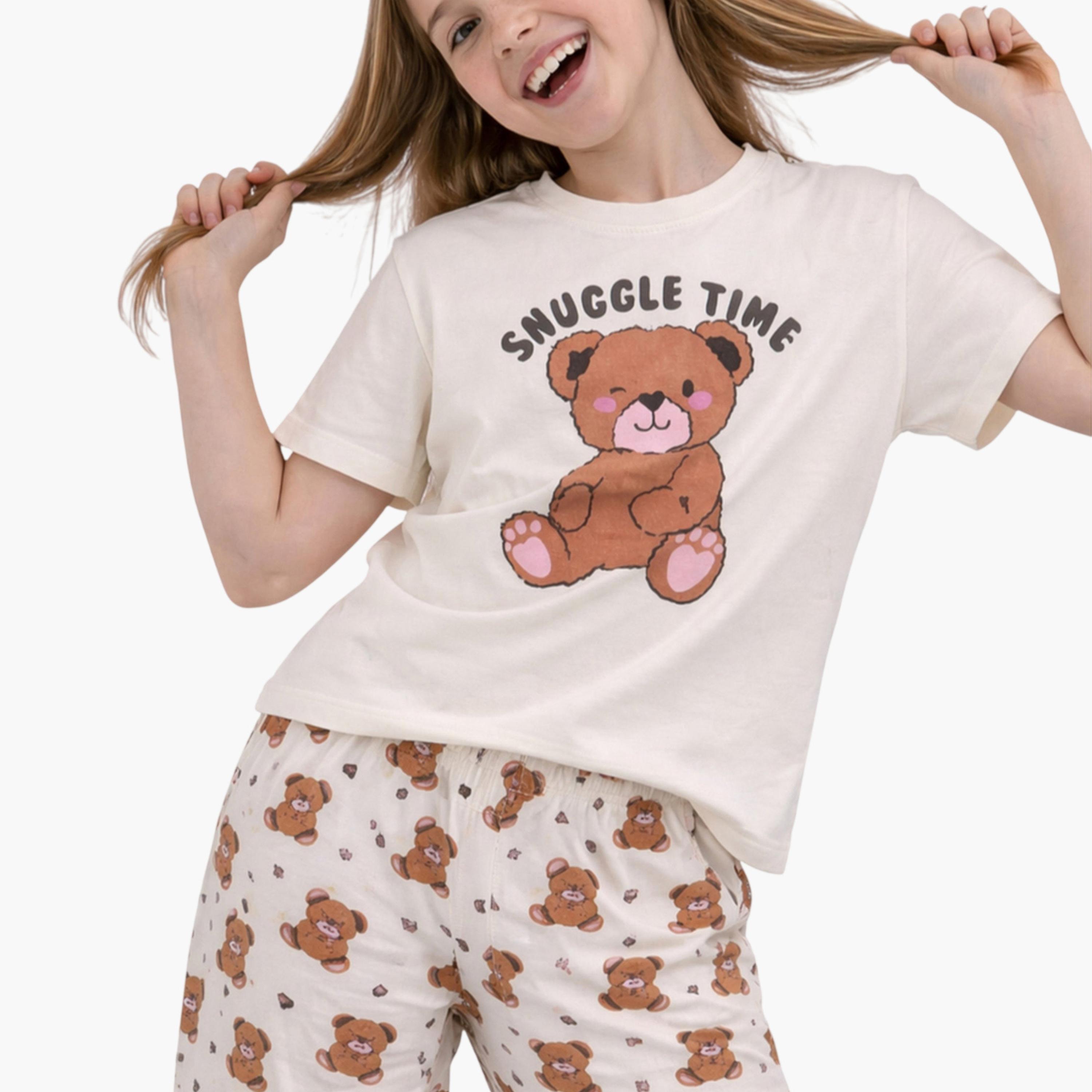 طقم بيجاما من بنطال بحافة مطوية وتيشيرت بطبعة-girls-clothing-nightwear-image-4