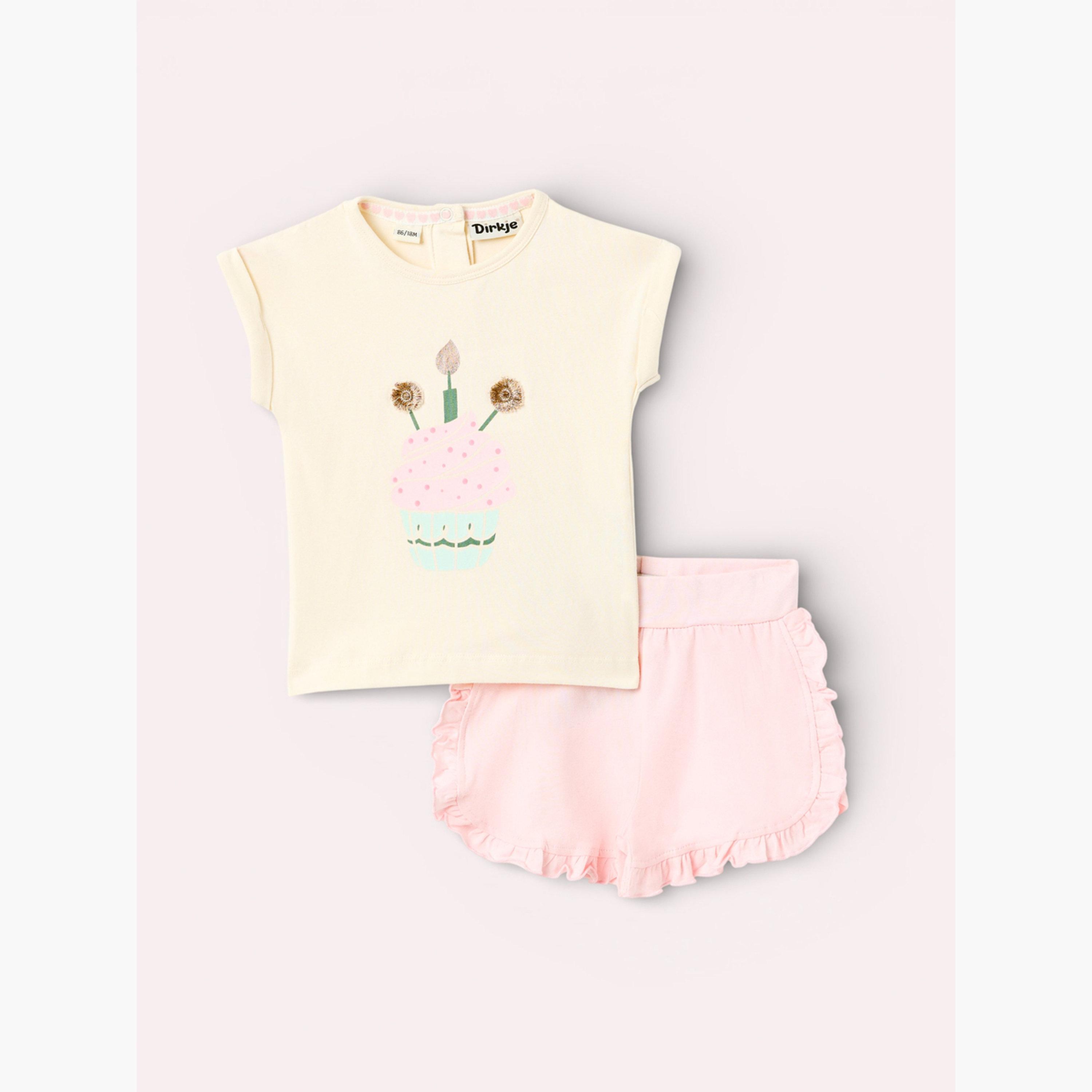 مجموعة من شورت بلوزة بطبعة جرافيك-girls-clothing-setsandcoords-image-1