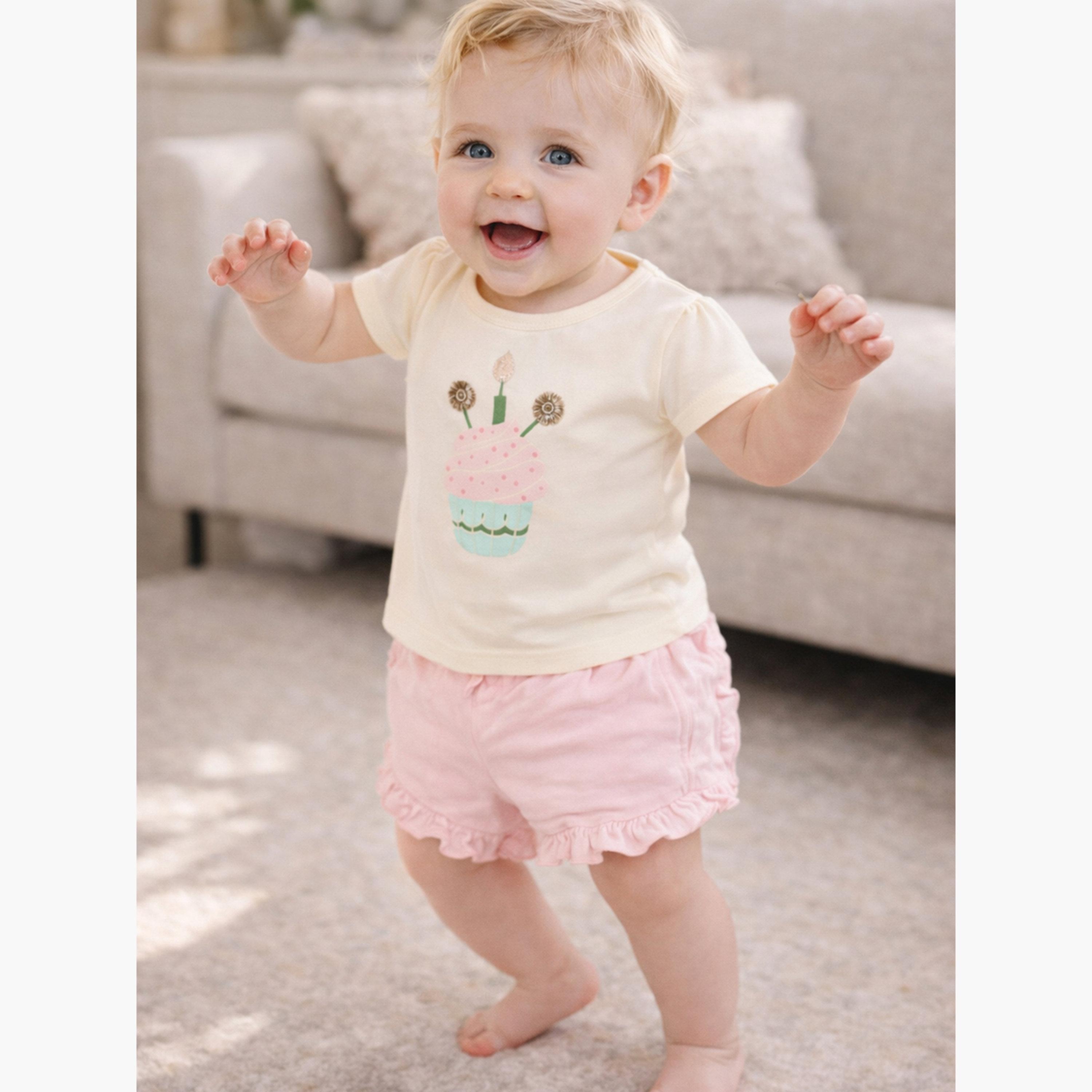 مجموعة من شورت بلوزة بطبعة جرافيك-girls-clothing-setsandcoords-image-2