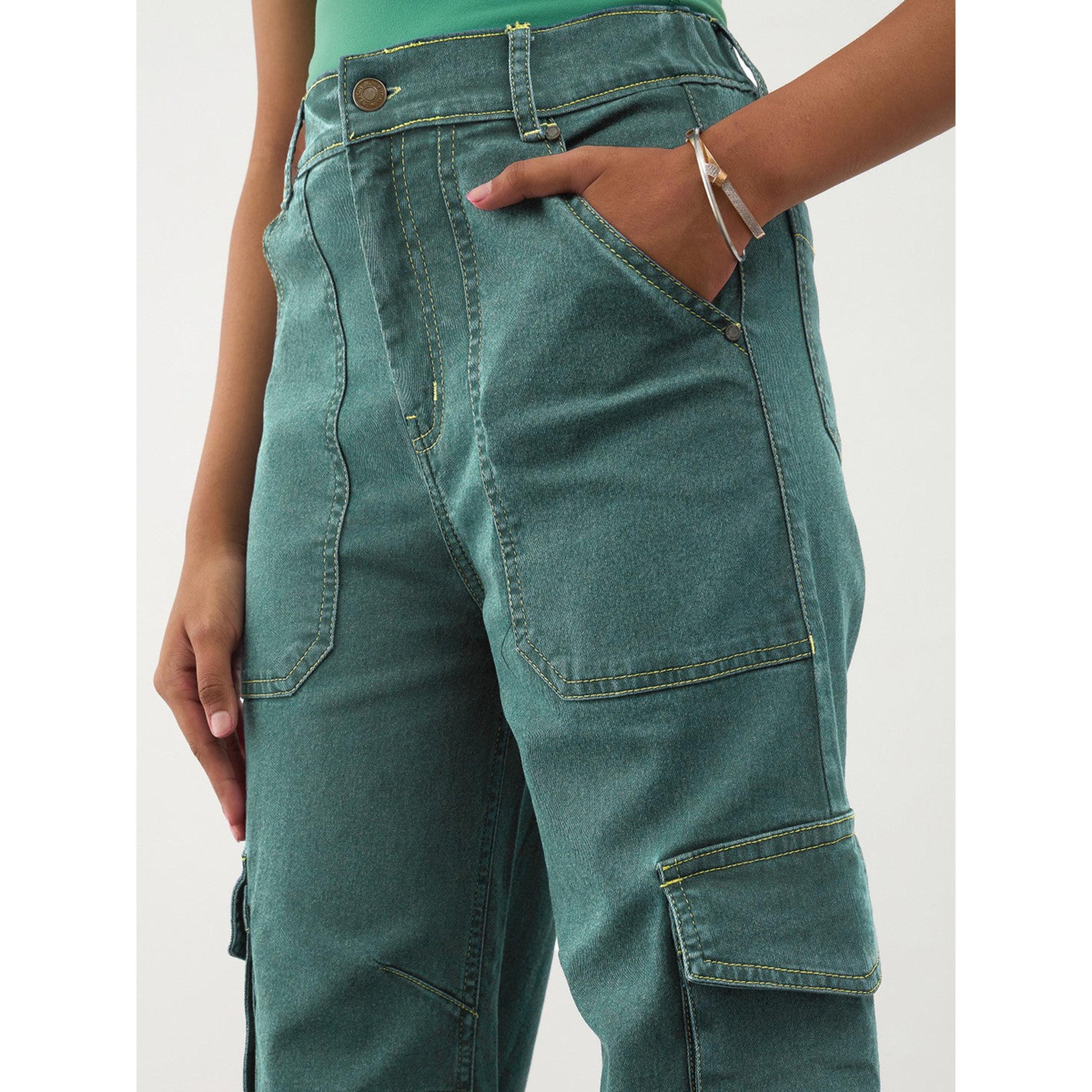 جينز كارجو دنيم مغسول بتفاصيل درزات متباينة وجيوب باللون الأخضر-girls-clothing-bottoms-jeansandjeggings-image-4