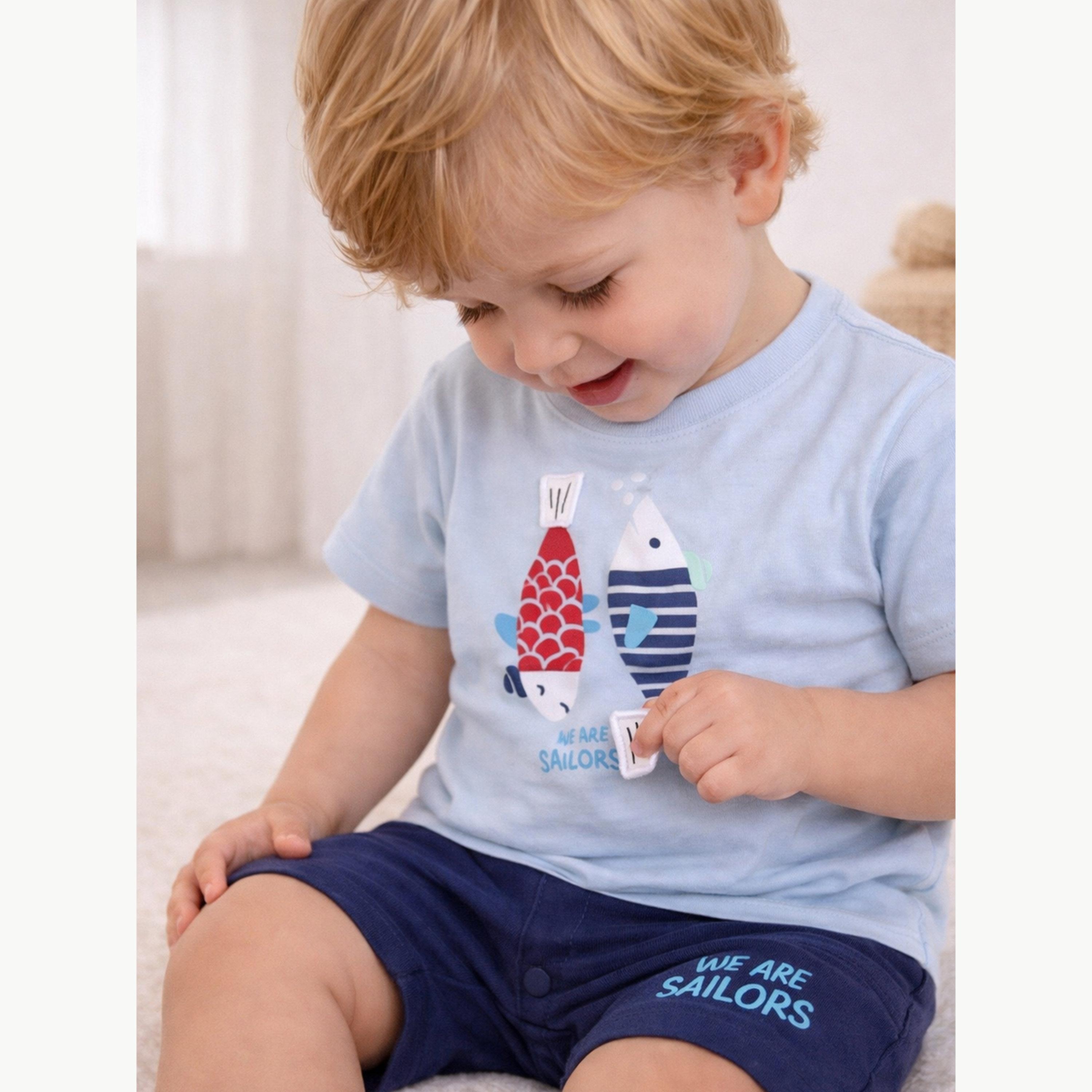 مجموعة من شورت وتيشيرت بطبعة جرافيك سمكة للأولاد الرضع-boys-clothing-setsandcoords-image-2