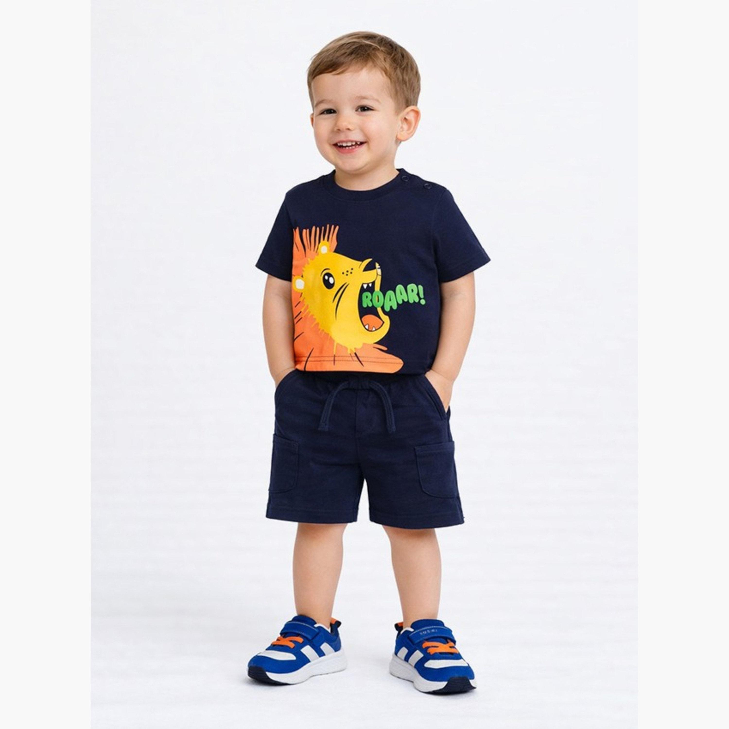 مجموعة من شورت وتيشيرت بياقة دائرية بطبعة-boys-clothing-setsandcoords-image-2