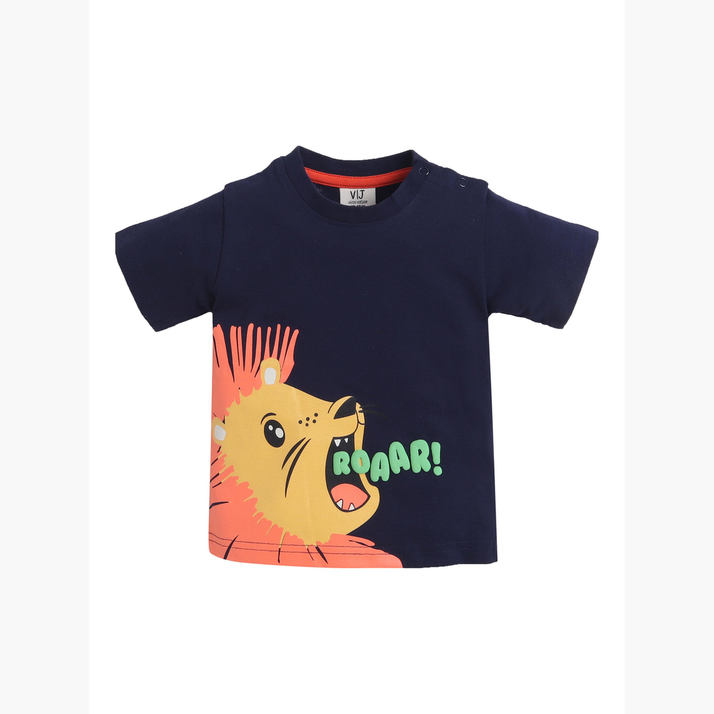 مجموعة من شورت وتيشيرت بياقة دائرية بطبعة-boys-clothing-setsandcoords-image-5