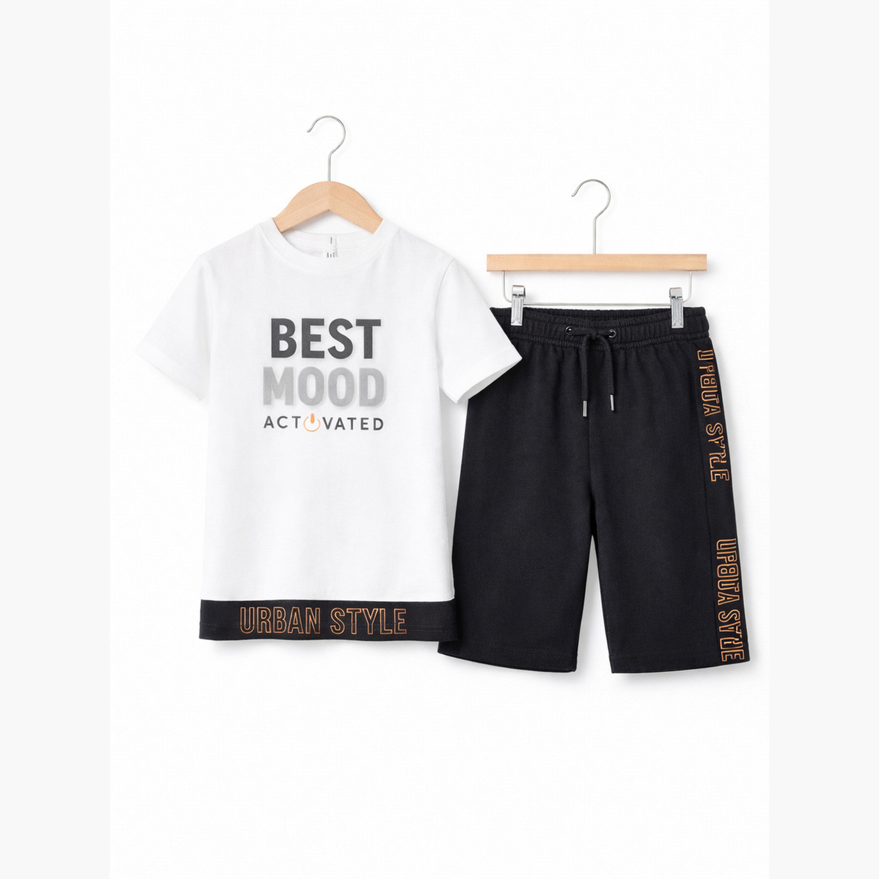 مجموعة من شورت وتيشيرت بطبعة كتابة-boys-clothing-setsandcoords-image-5