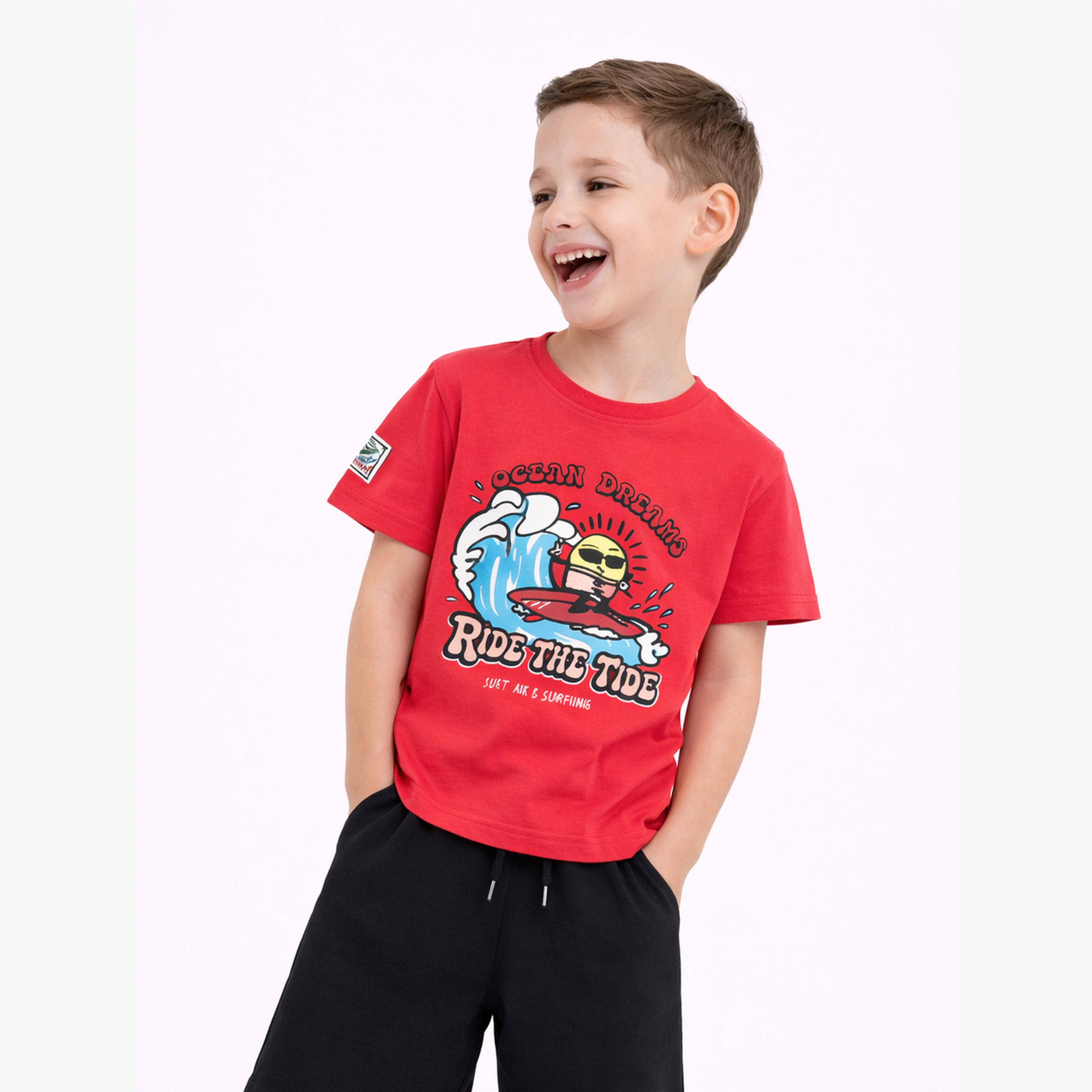 مجموعة من شورت وتيشيرت بطبعة جرافيك-boys-clothing-setsandcoords-image-4