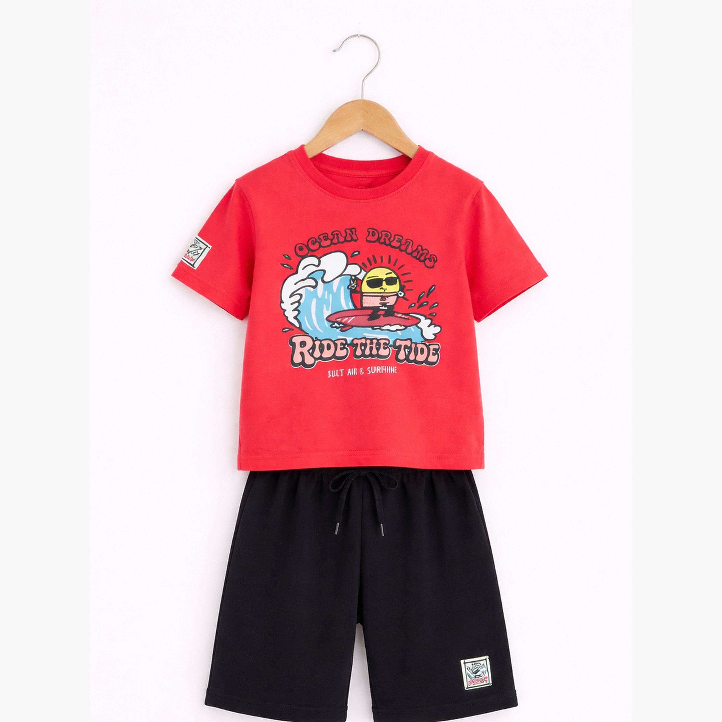 مجموعة من شورت وتيشيرت بطبعة جرافيك-boys-clothing-setsandcoords-image-5