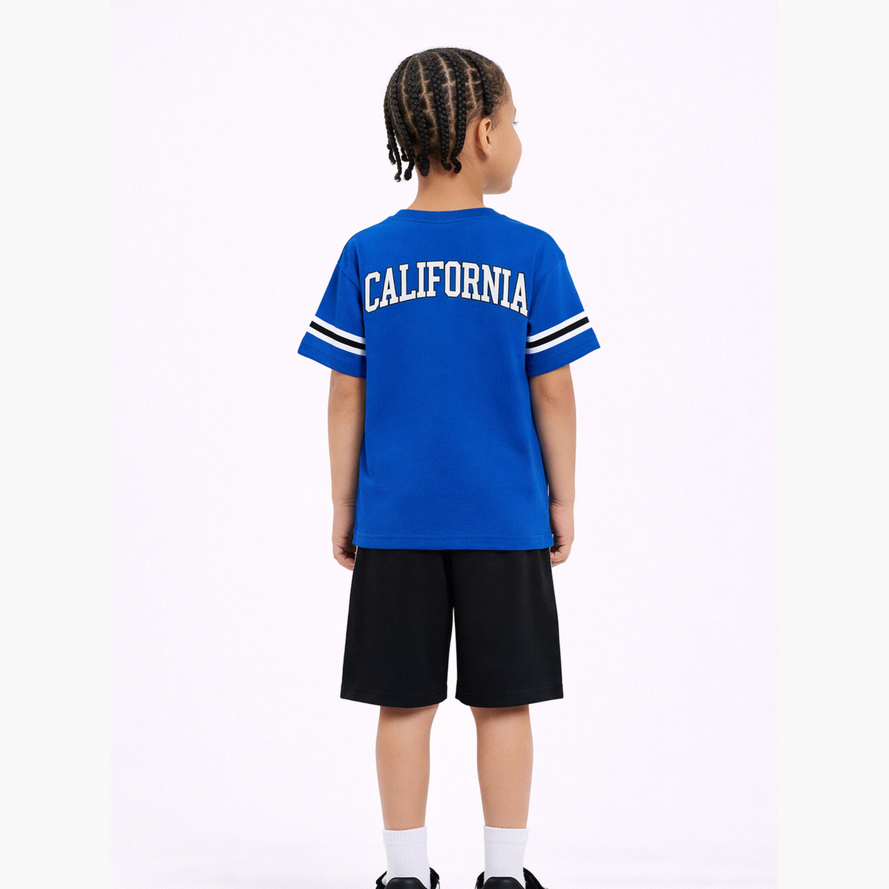 مجموعة من شورت وتيشيرت بطبعة جرافيك-boys-clothing-setsandcoords-image-4