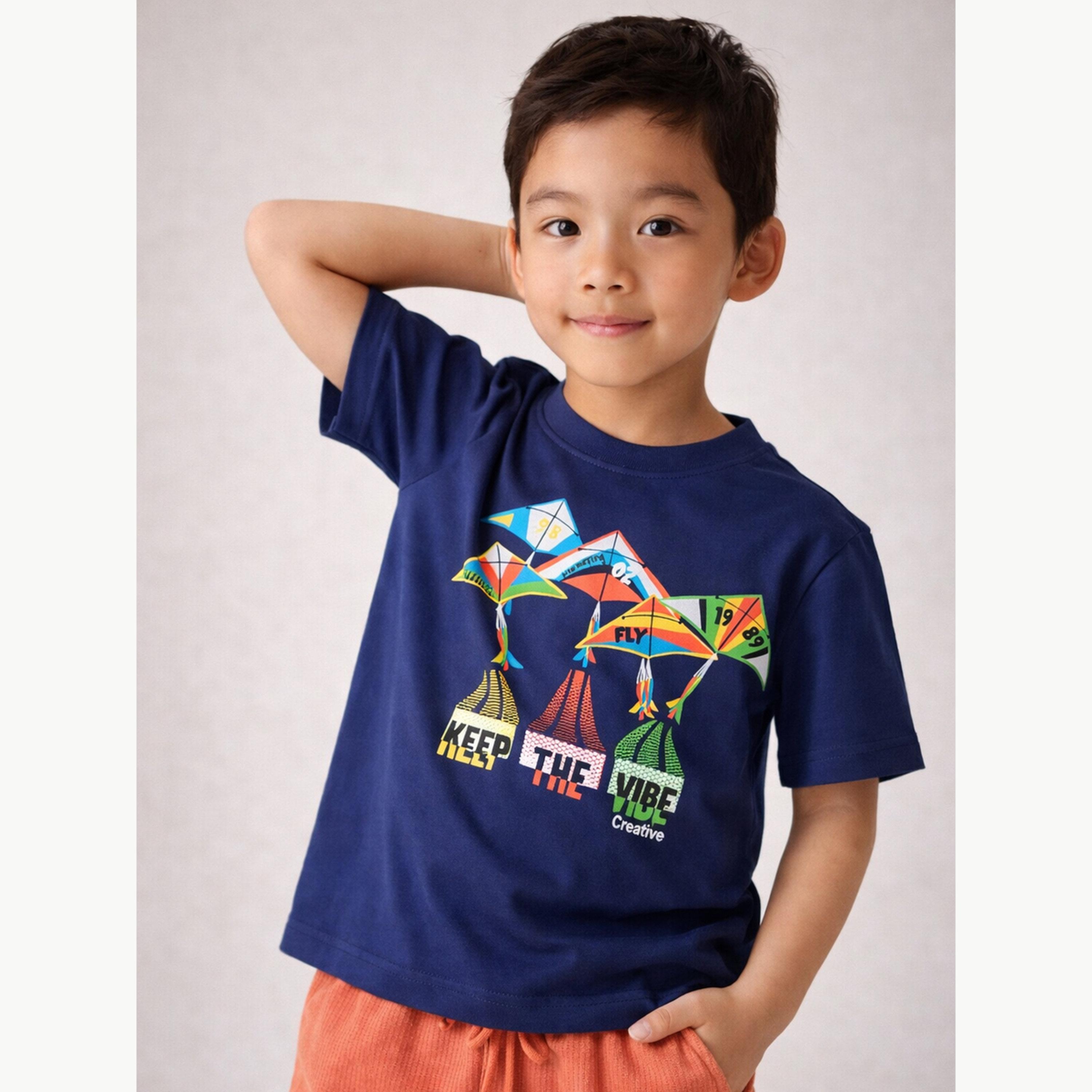 مجموعة من شورت وتيشيرت قطن بطبعة جرافيك للأولاد-boys-clothing-setsandcoords-image-3