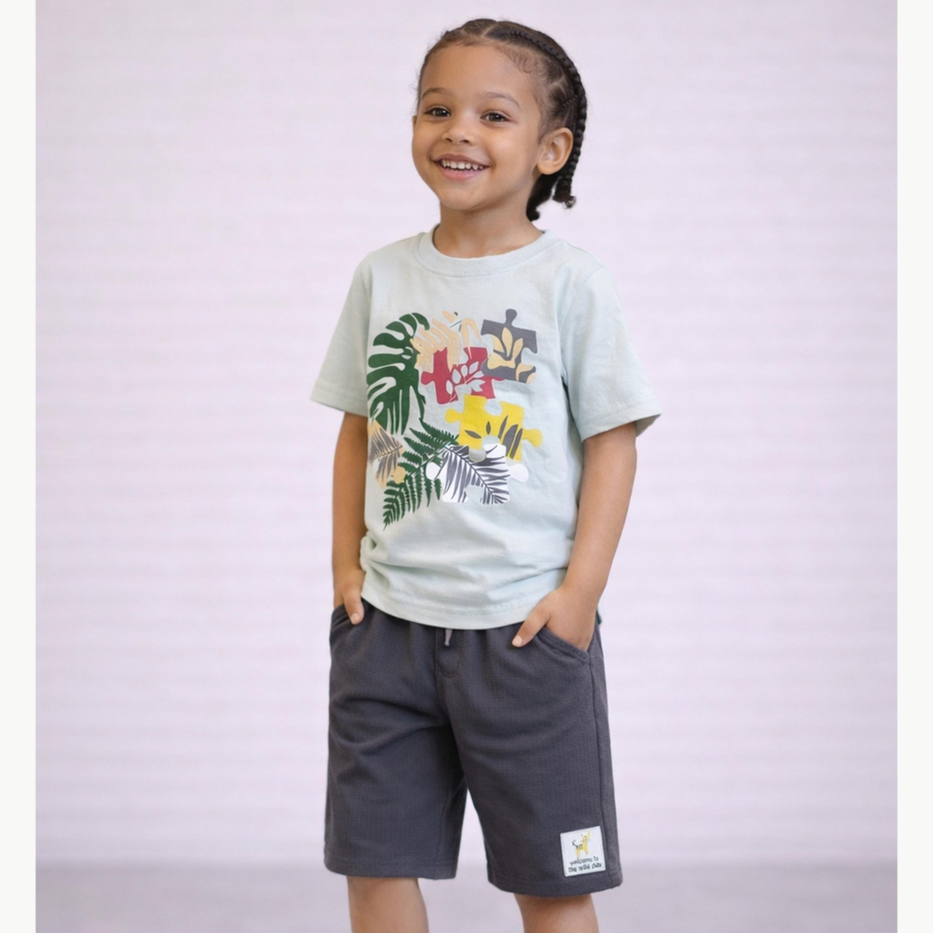 مجموعة من شورت وتيشيرت قطن بطبعة جرافيك للأولاد-boys-clothing-setsandcoords-image-1