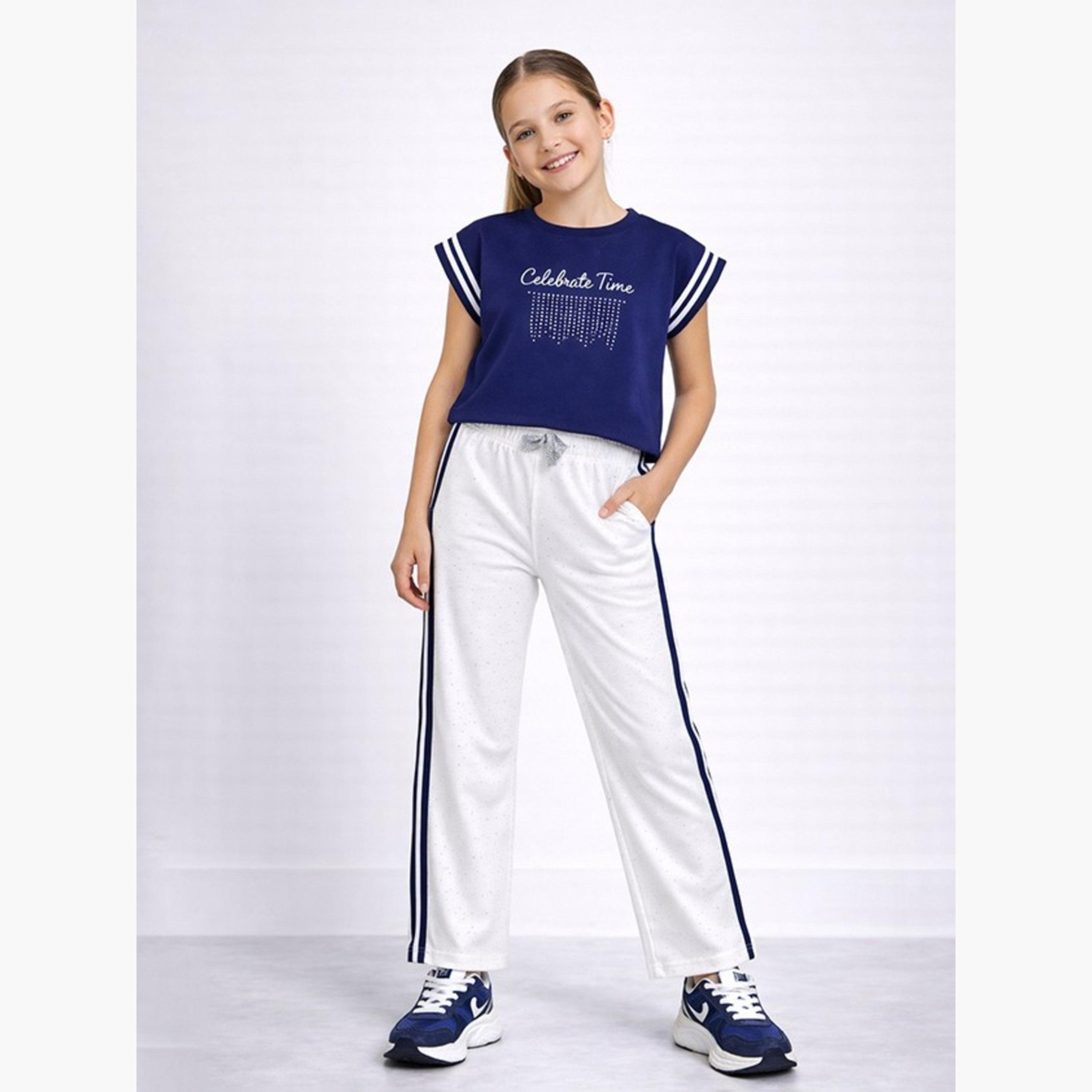 مجموعة من بنطال وتيشيرت قصير بطبعة-girls-clothing-setsandcoords-image-1