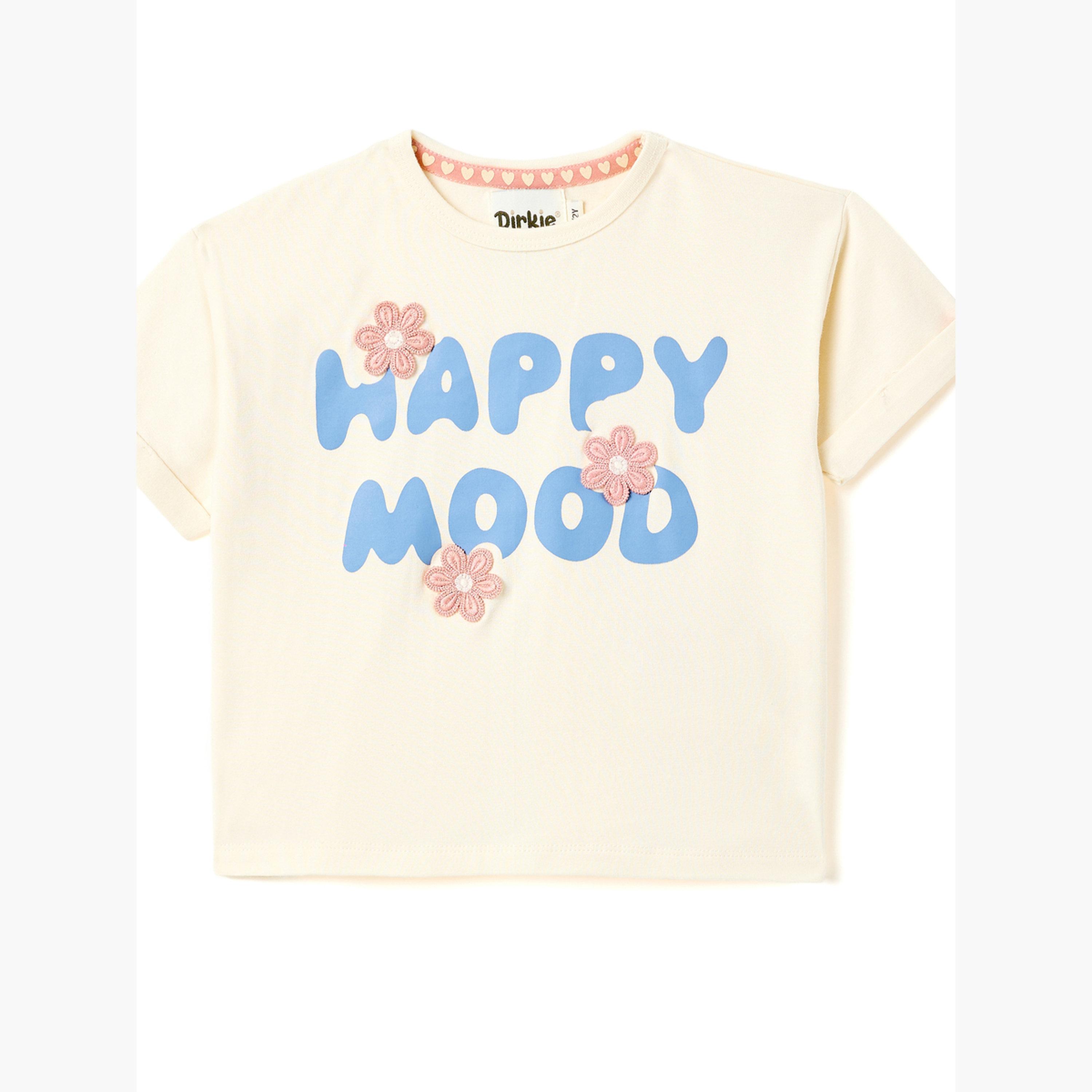 مجموعة من شورت وتيشيرت بطبعة-girls-clothing-setsandcoords-image-3