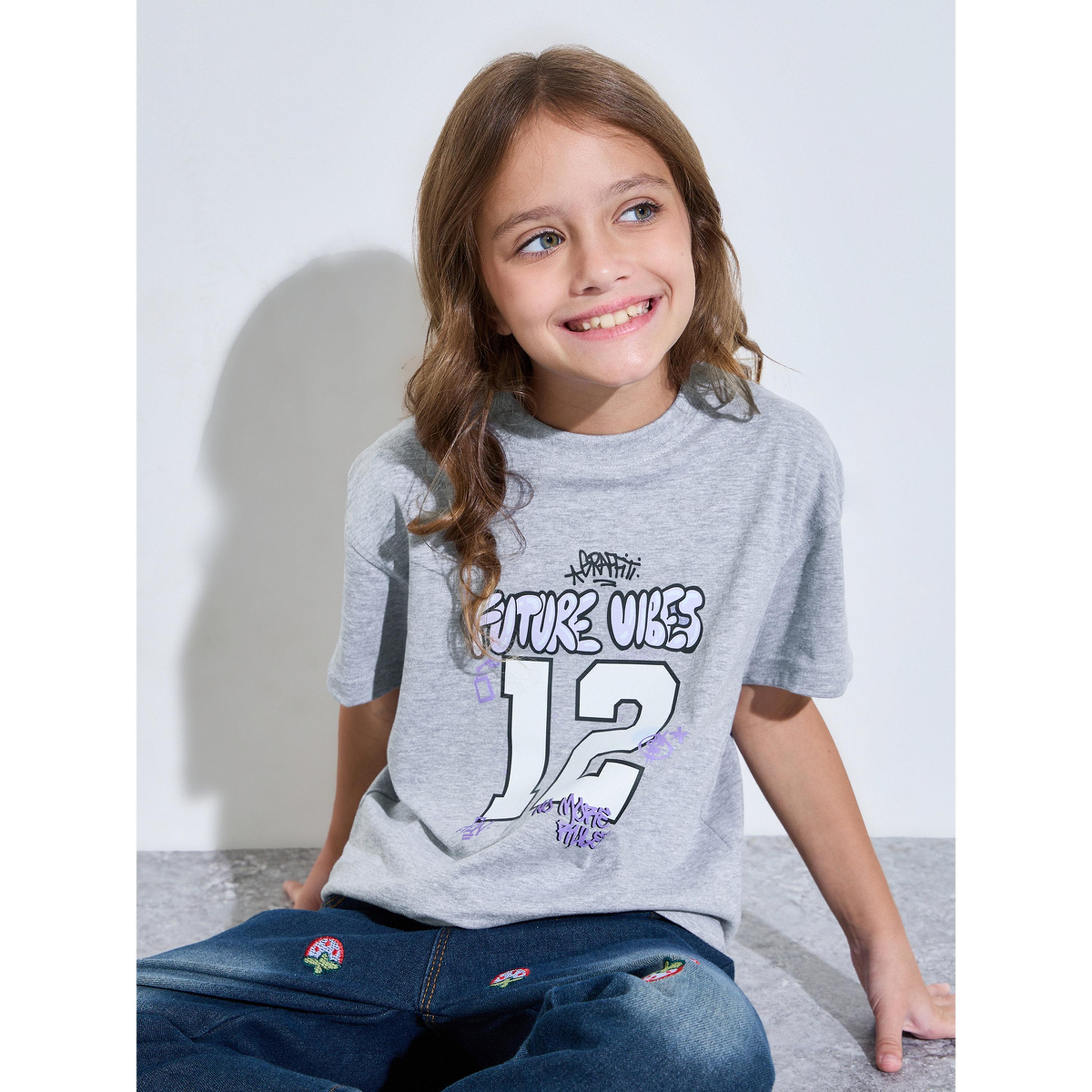 تيشيرت بقصة مستقيمة وطبعة جرافيك للبنات-girls-clothing-tshirts-image-3