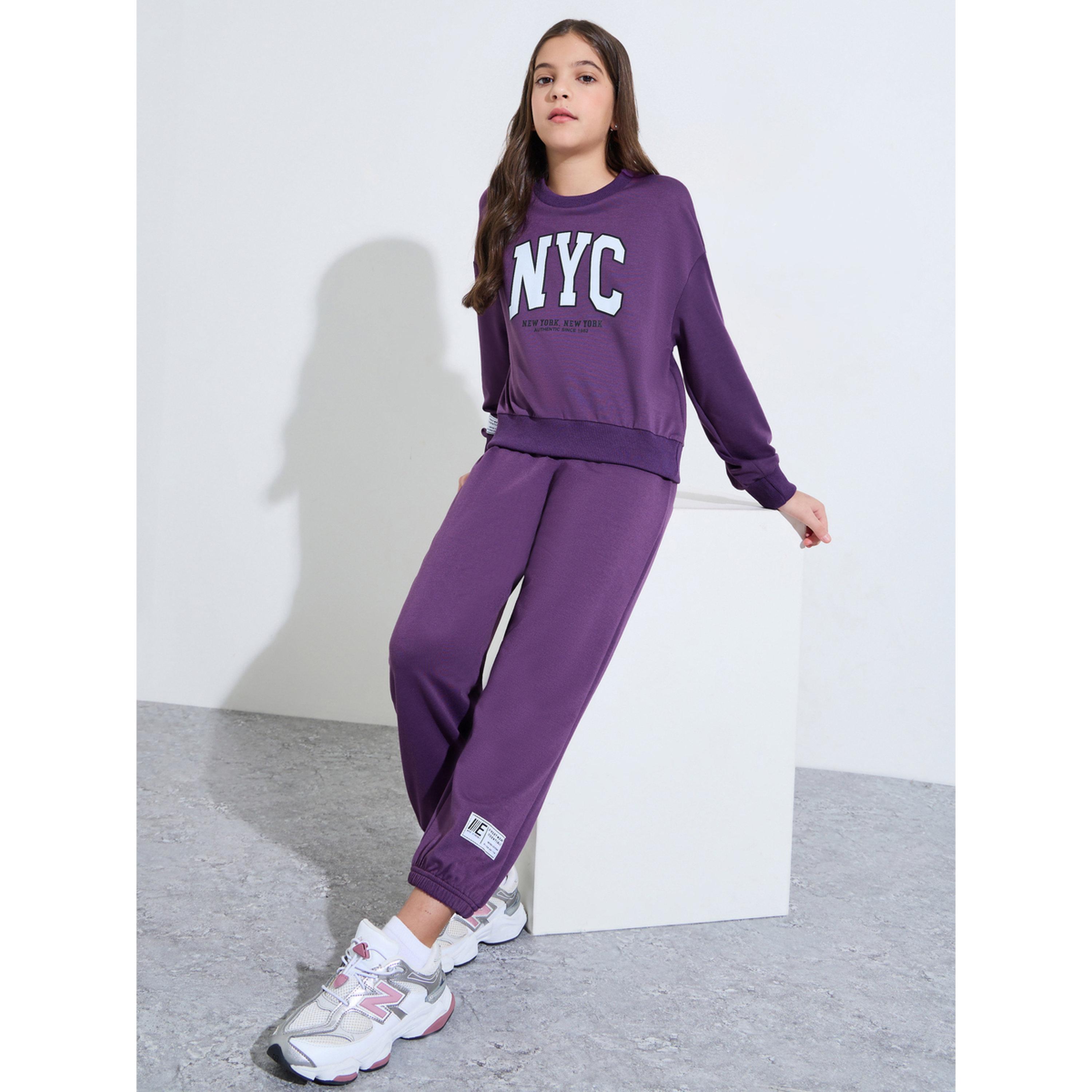مجموعة من بنطال جوغر وسويت شيرت بطبعة جرافيك للبنات الكبار-girls-clothing-setsandcoords-image-4