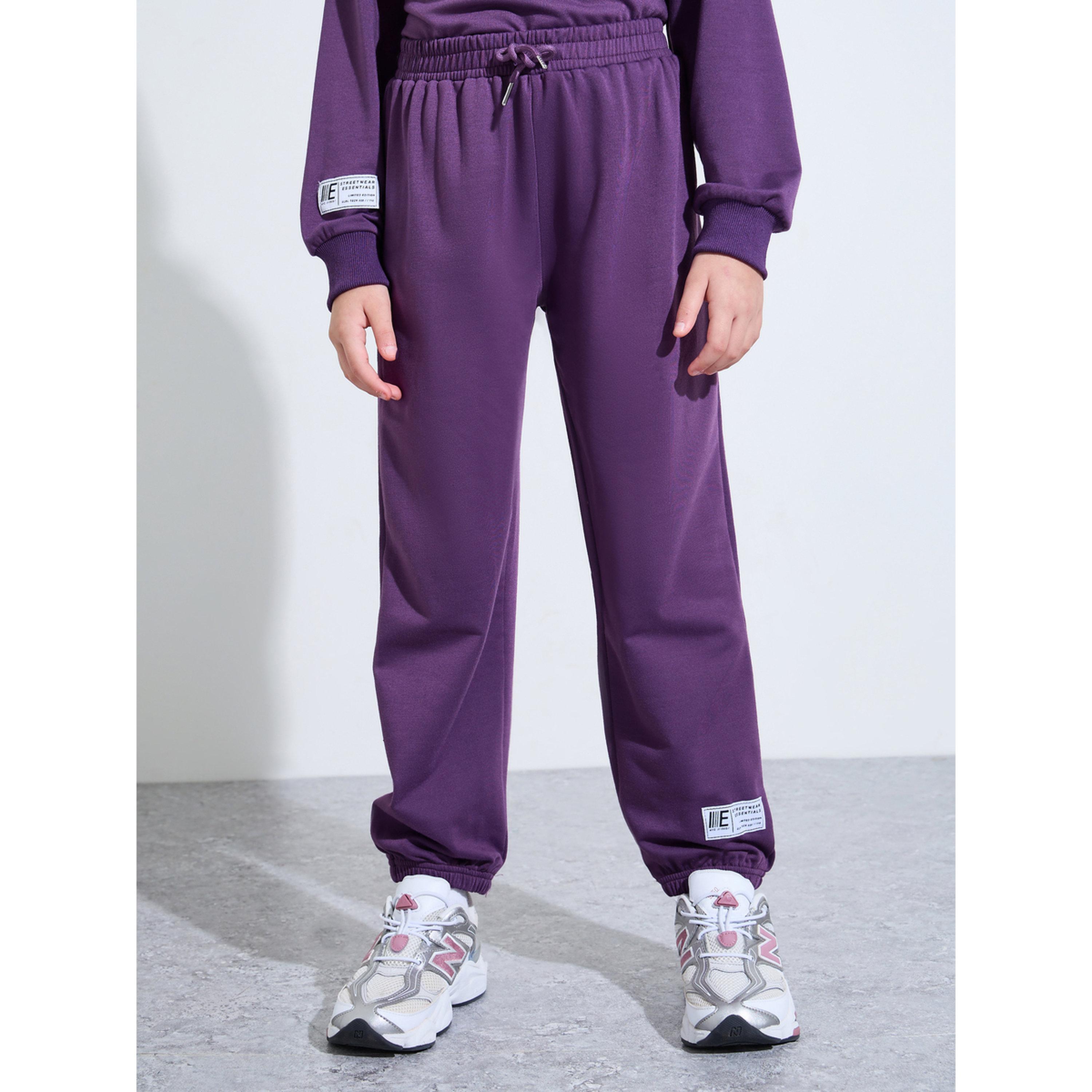 مجموعة من بنطال جوغر وسويت شيرت بطبعة جرافيك للبنات الكبار-girls-clothing-setsandcoords-image-6