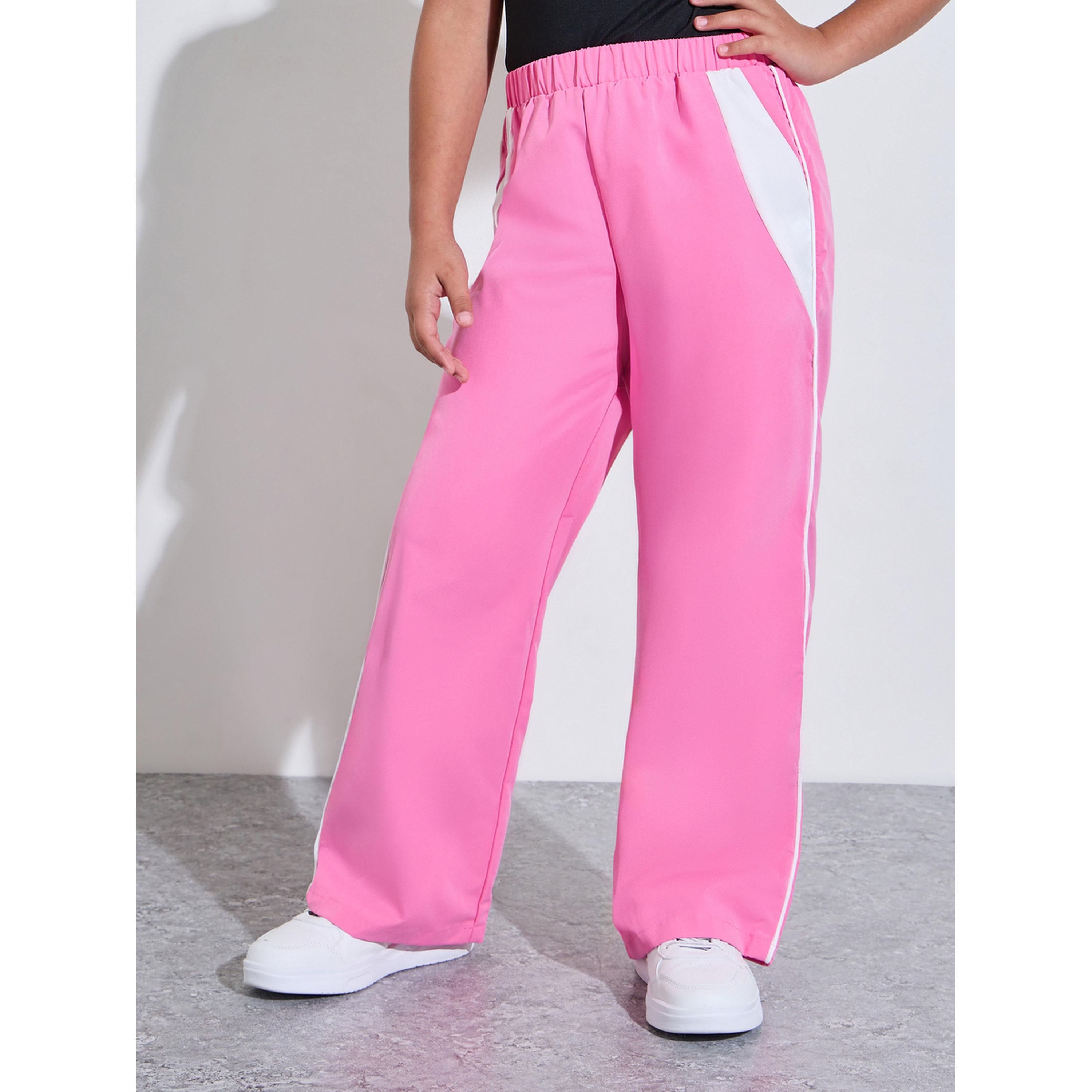Styli Teen Girls Black Graphic Print T-Shirt and Pink Side Striped Joggers Set-girls-clothing-setsandcoords-image-4