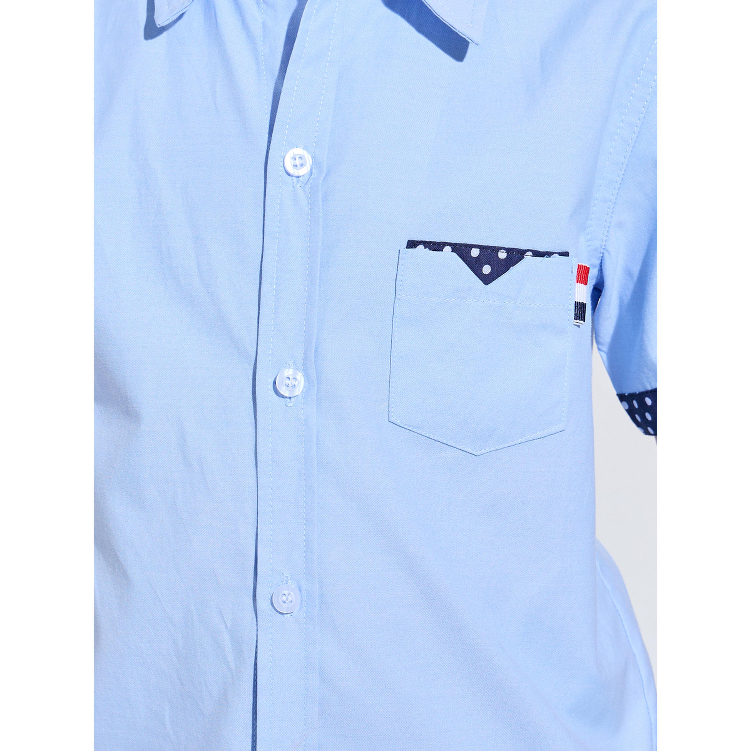 قميص بتفاصيل متباينة على الجيب والأكمام للأولاد باللون الأزرق الفاتح-boys-clothing-shirts-image-4