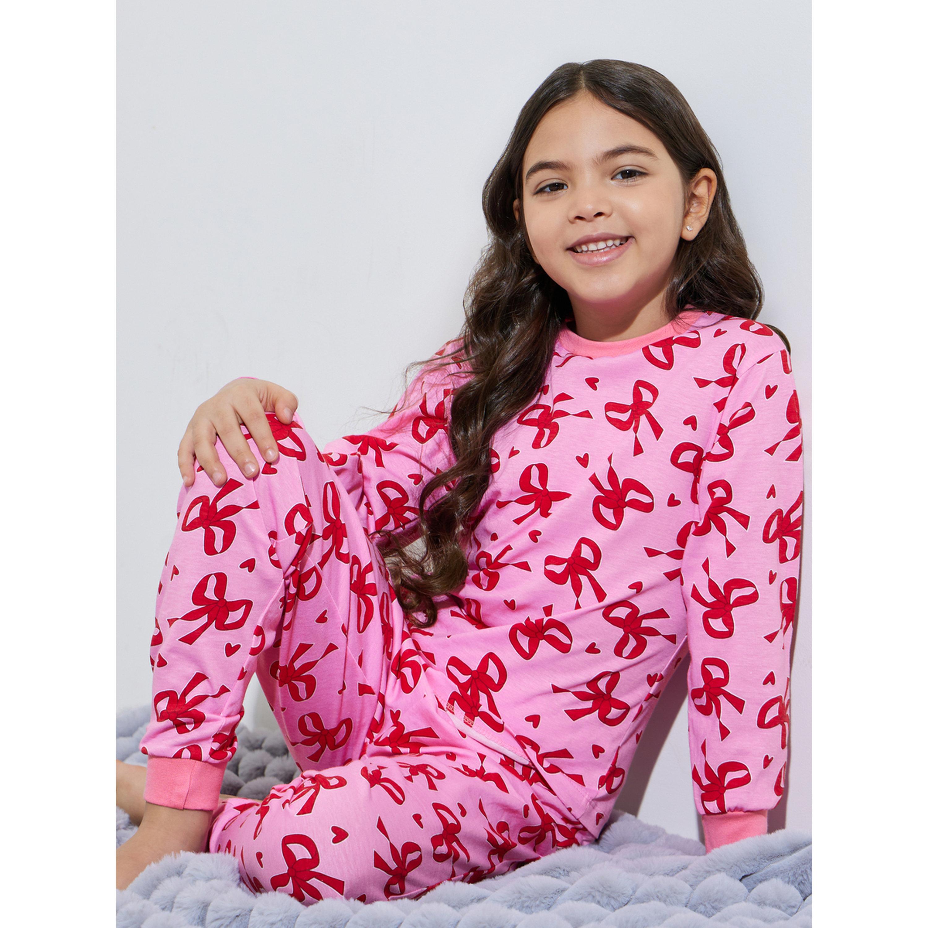 Styli Girls All Over Bow Print Sweatshirt and Cuffed Pants Pyjama Set-girls-clothing-nightwear-image-4