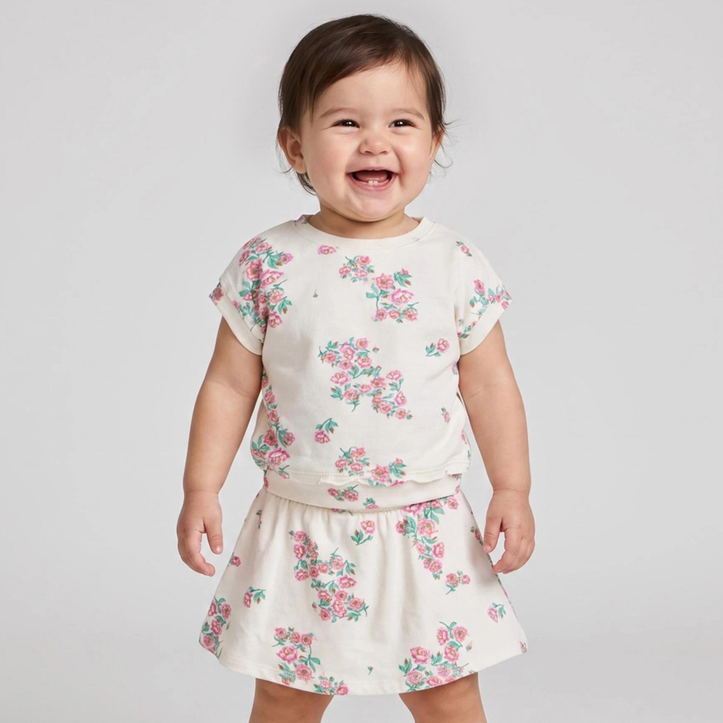 Styli Baby Girl Off White All Over Floral Print T-Shirt and Skort Set-girls-clothing-setsandcoords-image-1