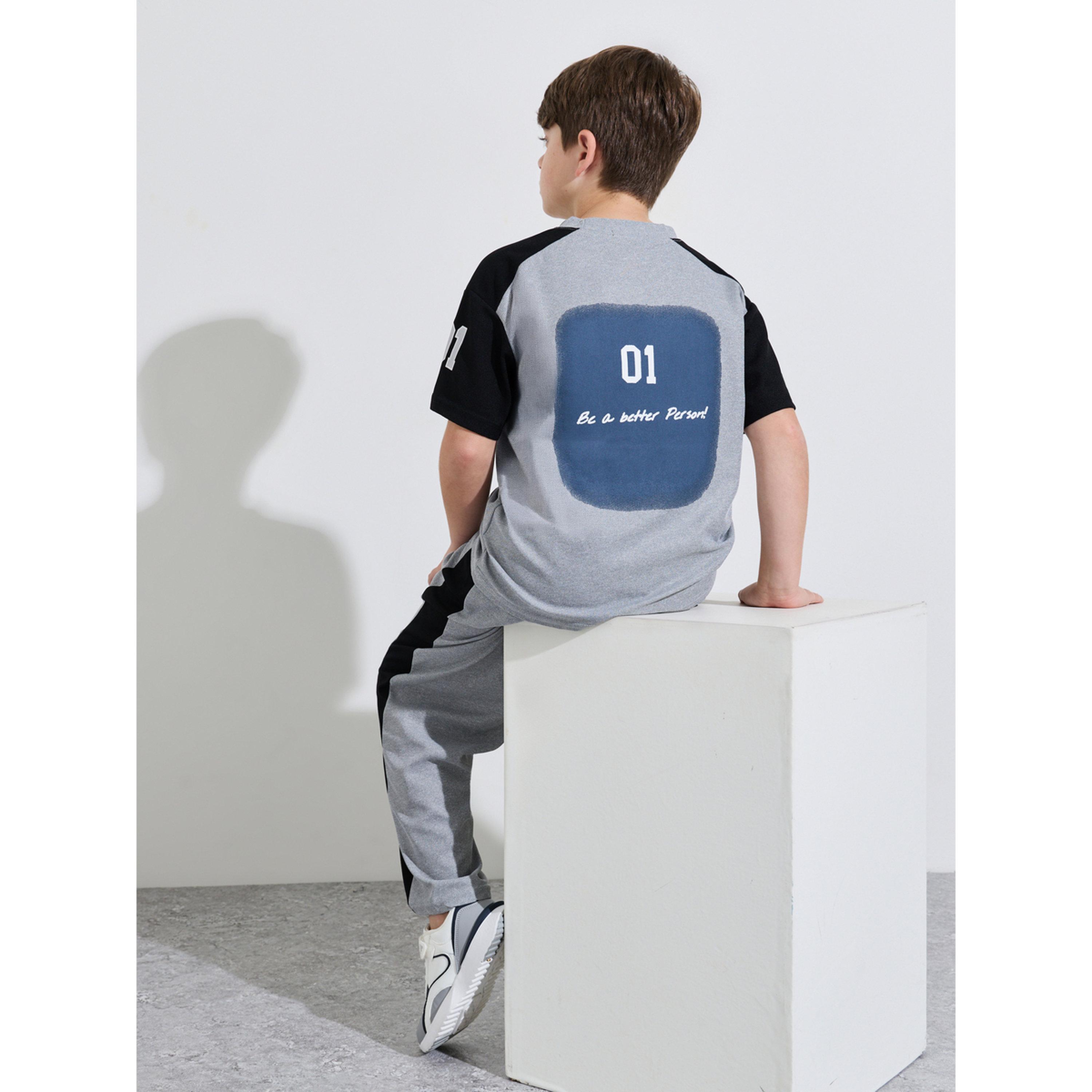 طقم من جوغر وتيشيرت بأكمام قصيرة وطبعة جرافيك رمادي للأولاد المراهقين-boys-clothing-setsandcoords-image-4