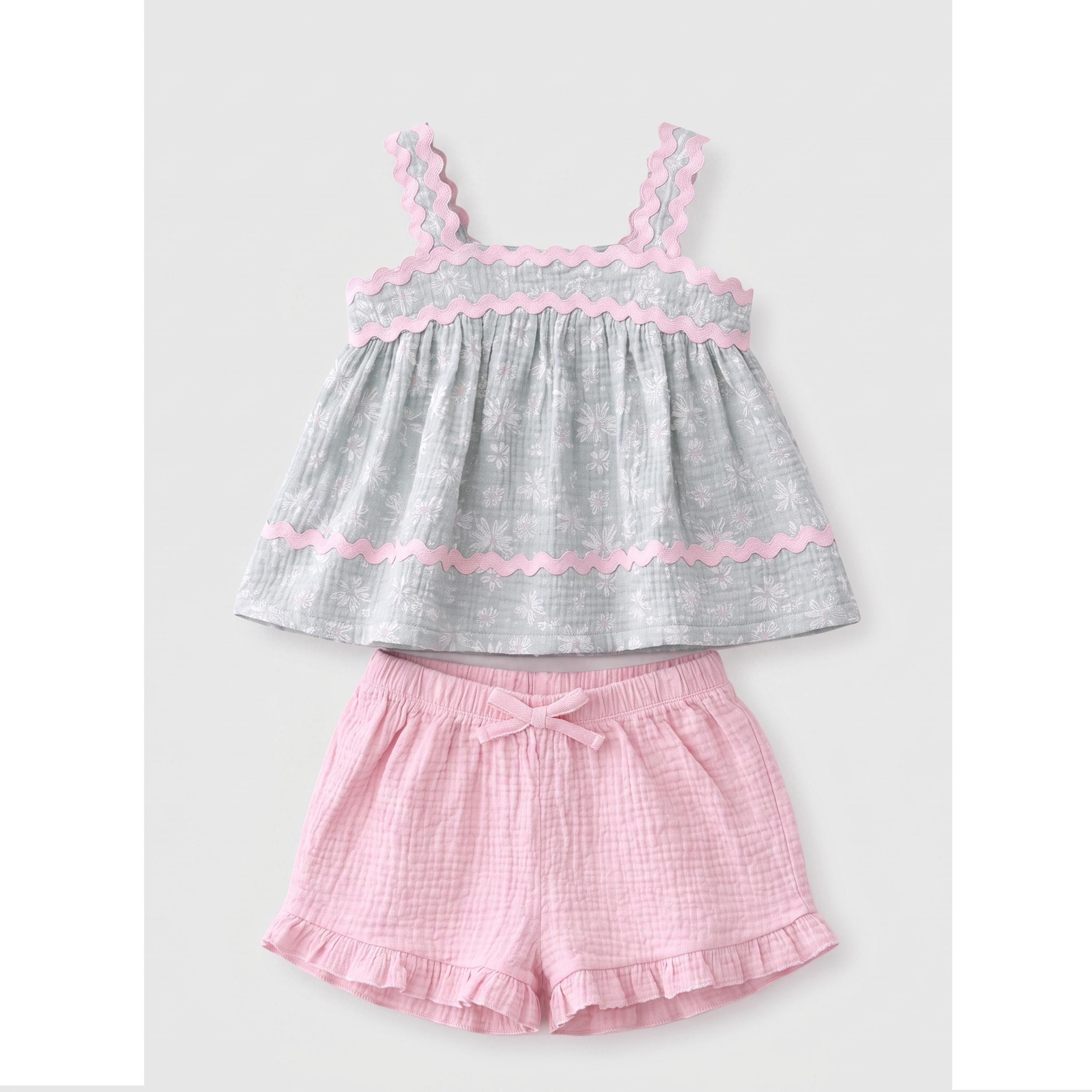مجموعة من شورت وبلوزة قطن بدون أكمام وشريط رأس ونظارة للبنات 4 قطع-girls-clothing-setsandcoords-image-6