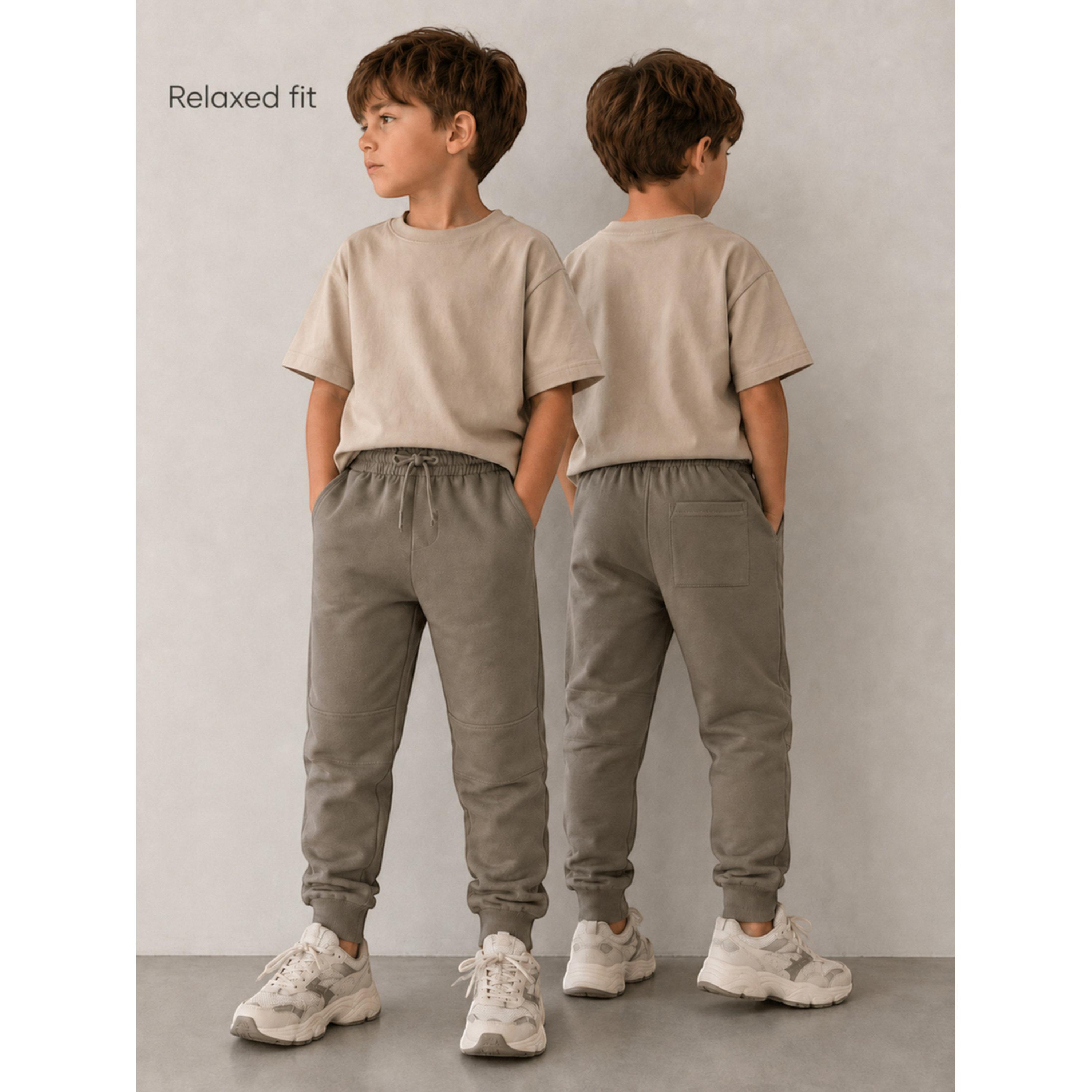 جوغر بقصة مريحة ورباط للأولاد باللون الزيتي-boys-clothing-bottoms-joggersandtrackpants-image-2