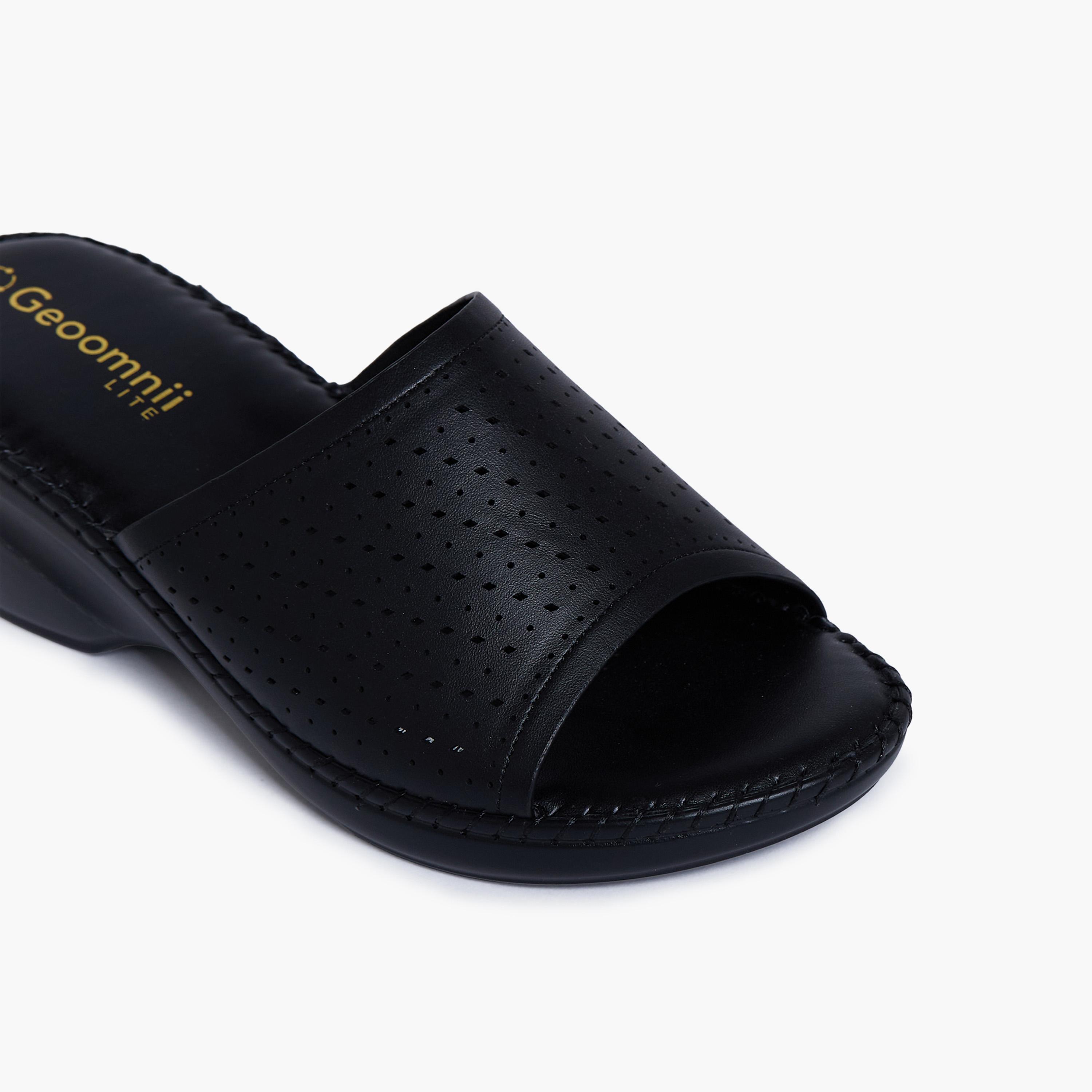 جيومني - حذاء إيان هيليك سهل الارتداء بكعب إسفيني للنساء | 22131-4-BLACK-women-shoes-sandals-heeled-image-2