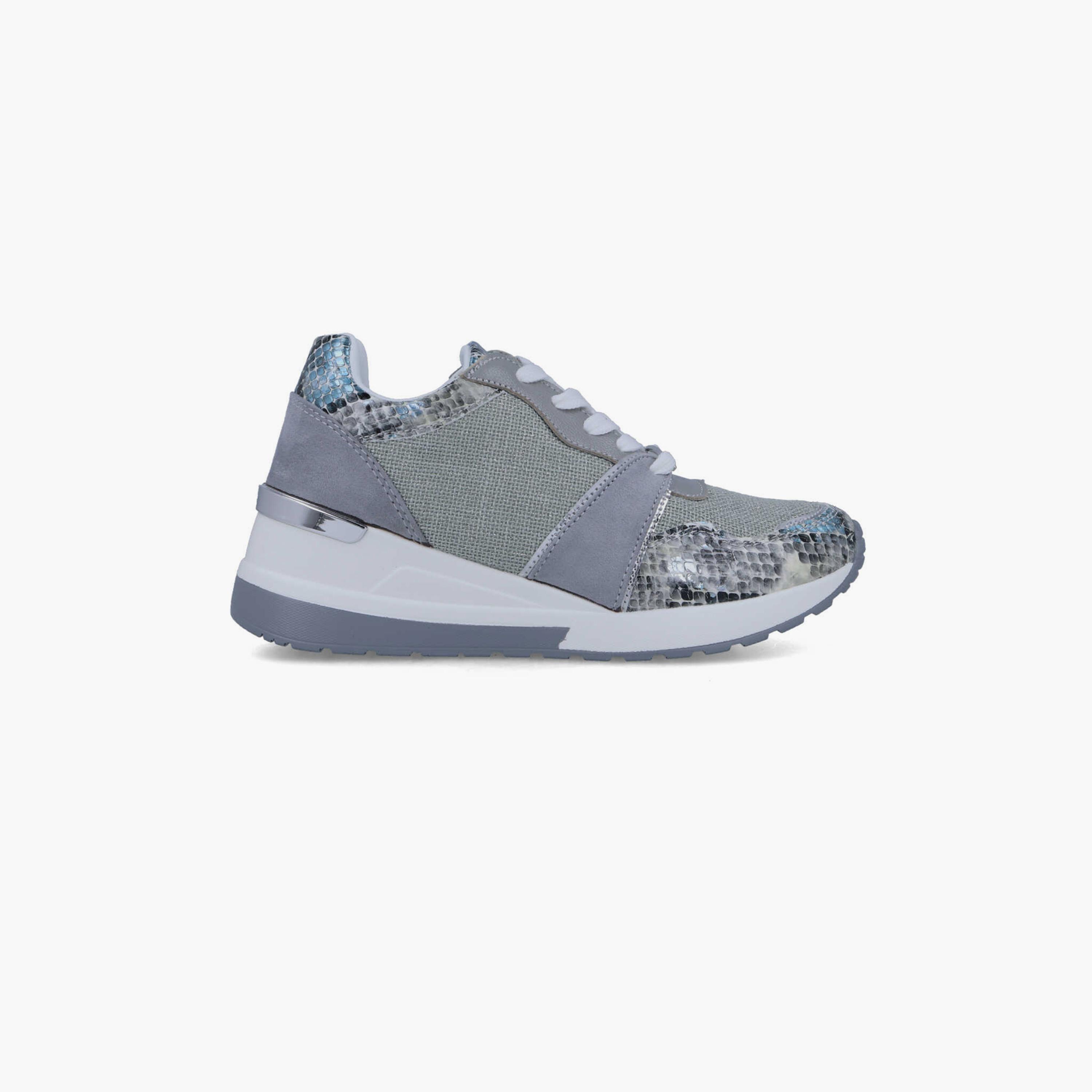Menbur Women's Reptile Print Low Ankle Sneakers with Round Toe | 22479-women-shoes-sneakers-image-1