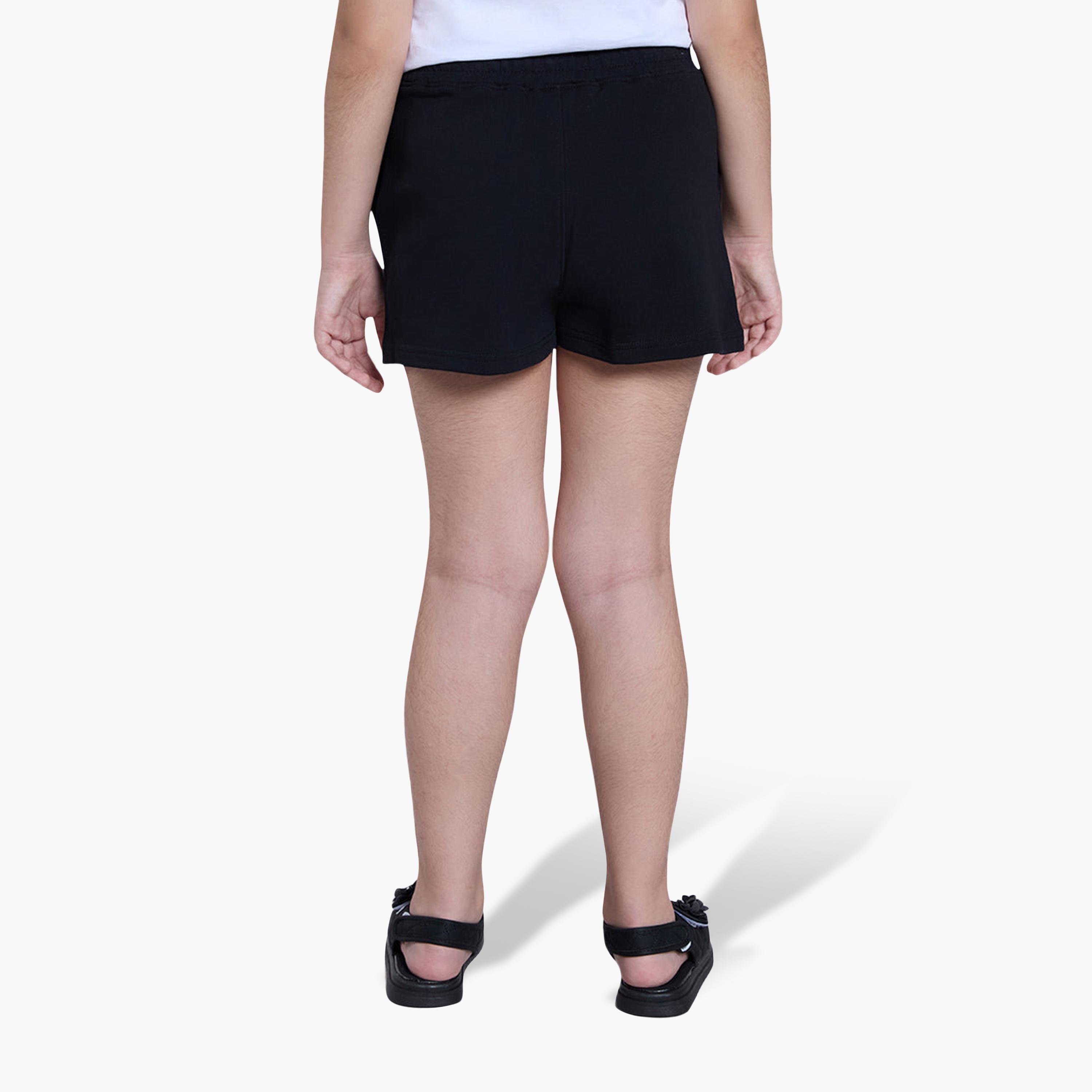 شورت بتفاصيل "ستيتشد" - أسود من اوه في اس-girls-clothing-bottoms-shorts-image-3