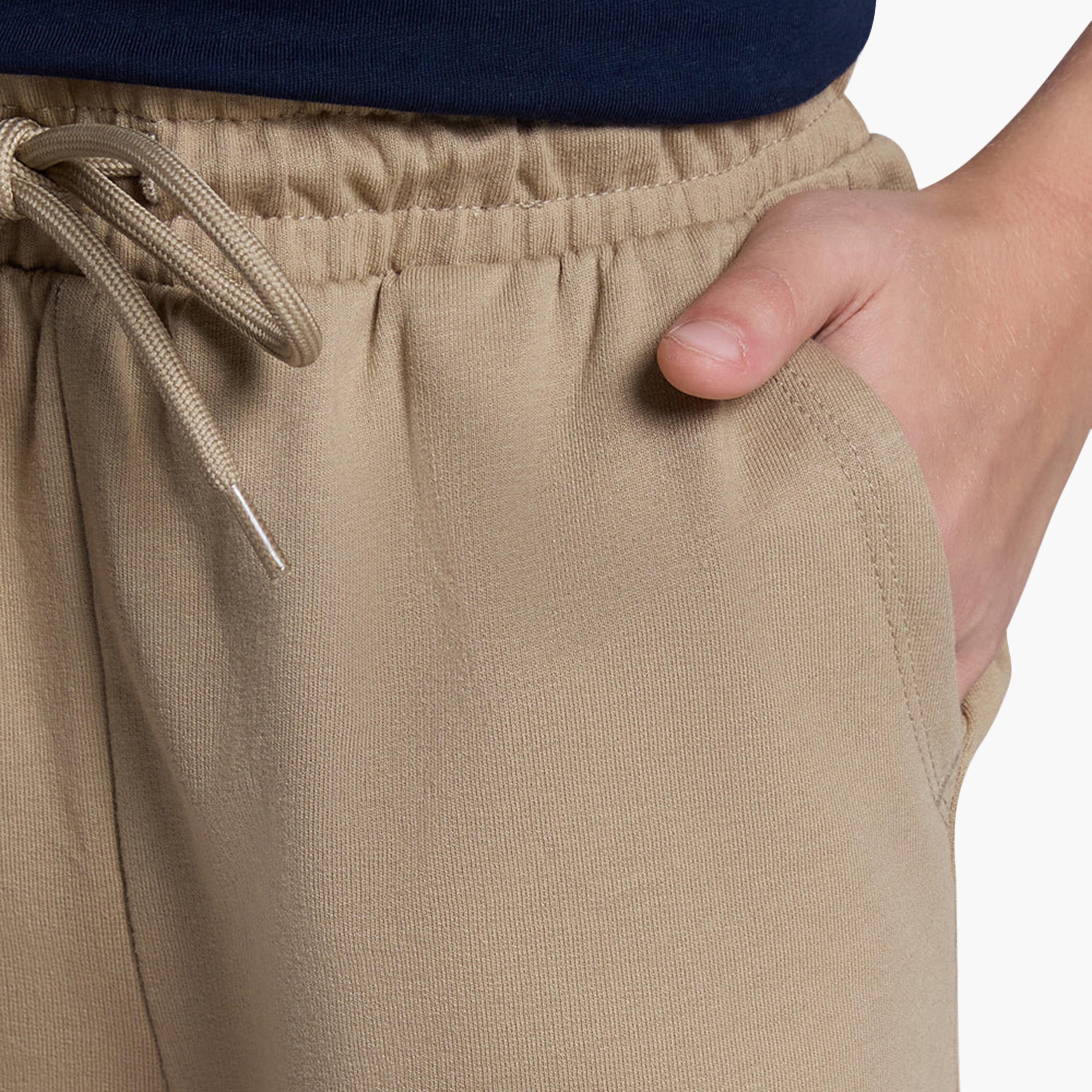 شورت مطبوع برباط سحب مطاطي من اوه في اس-boys-clothing-bottoms-shorts-image-4