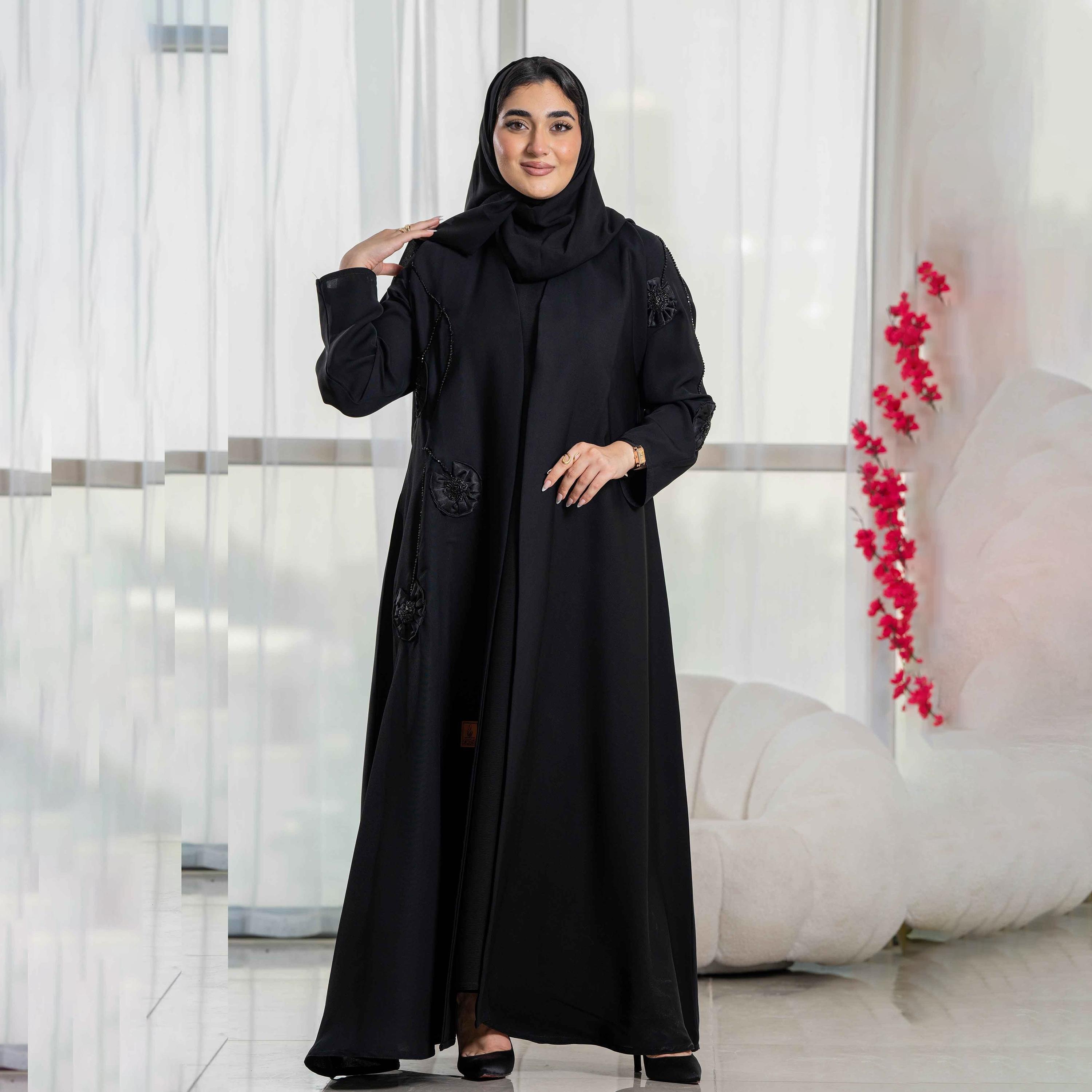 عباية نسائية سوداء مطرزة كلوش مع طرحة من زاهيه-women-arabicclothing-abayas-image-1