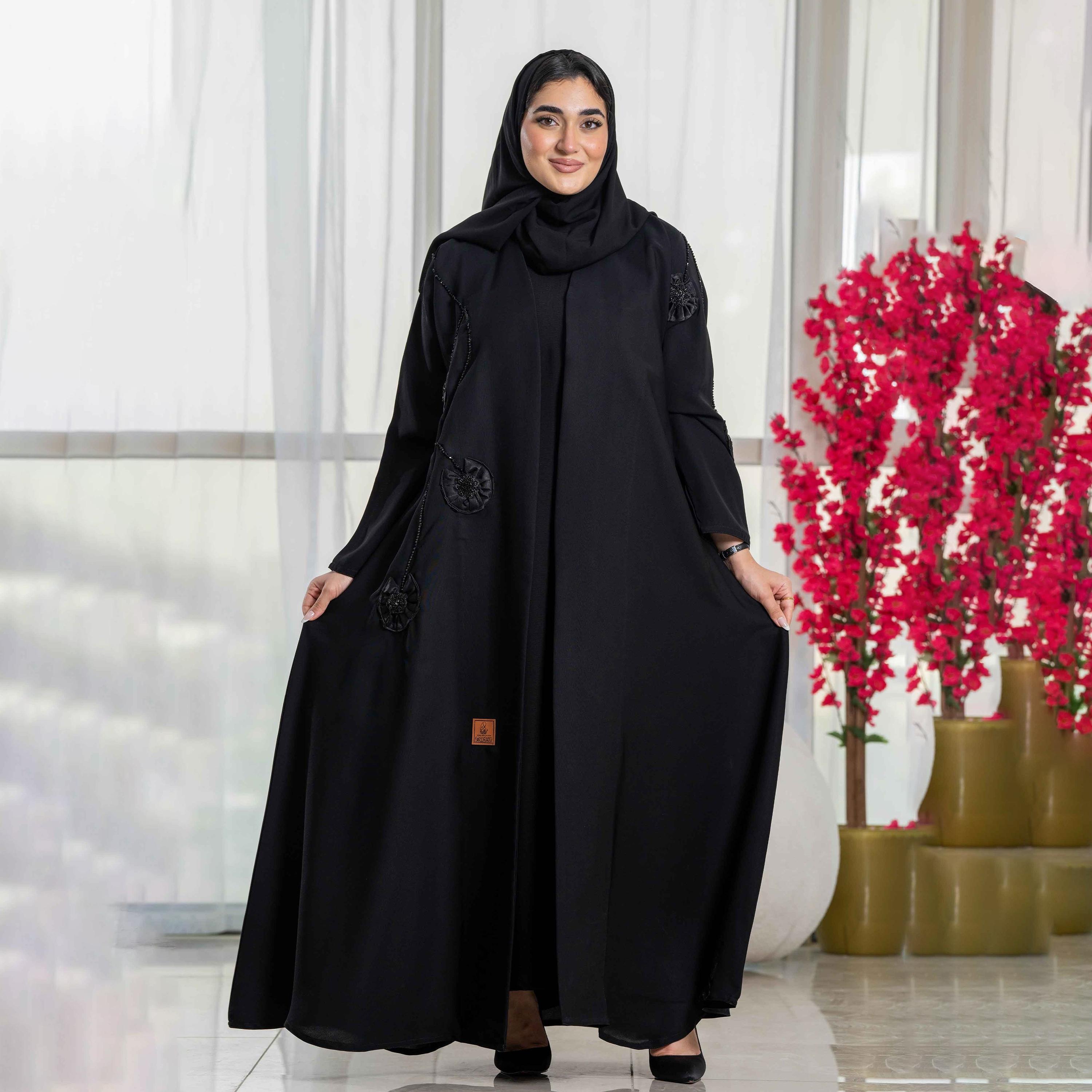 عباية نسائية سوداء مطرزة كلوش مع طرحة من زاهيه-women-arabicclothing-abayas-image-2