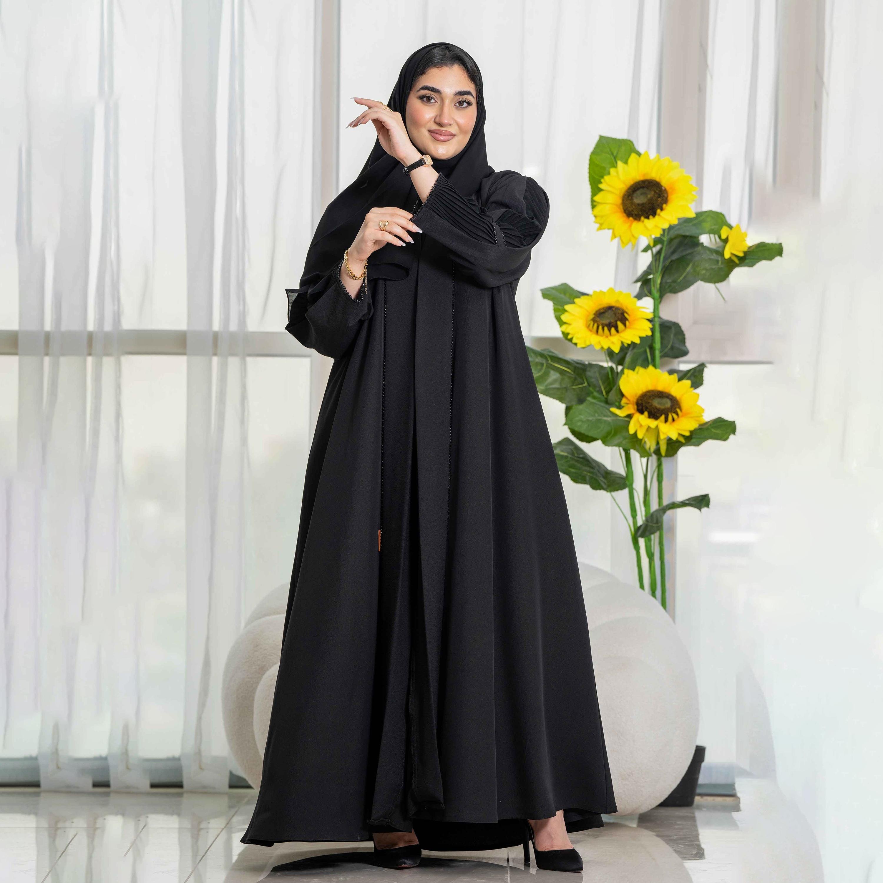 عباية نسائية سادة سوداء كلوش بياقة مطوية مع طرحة من زاهيه-women-arabicclothing-abayas-image-1