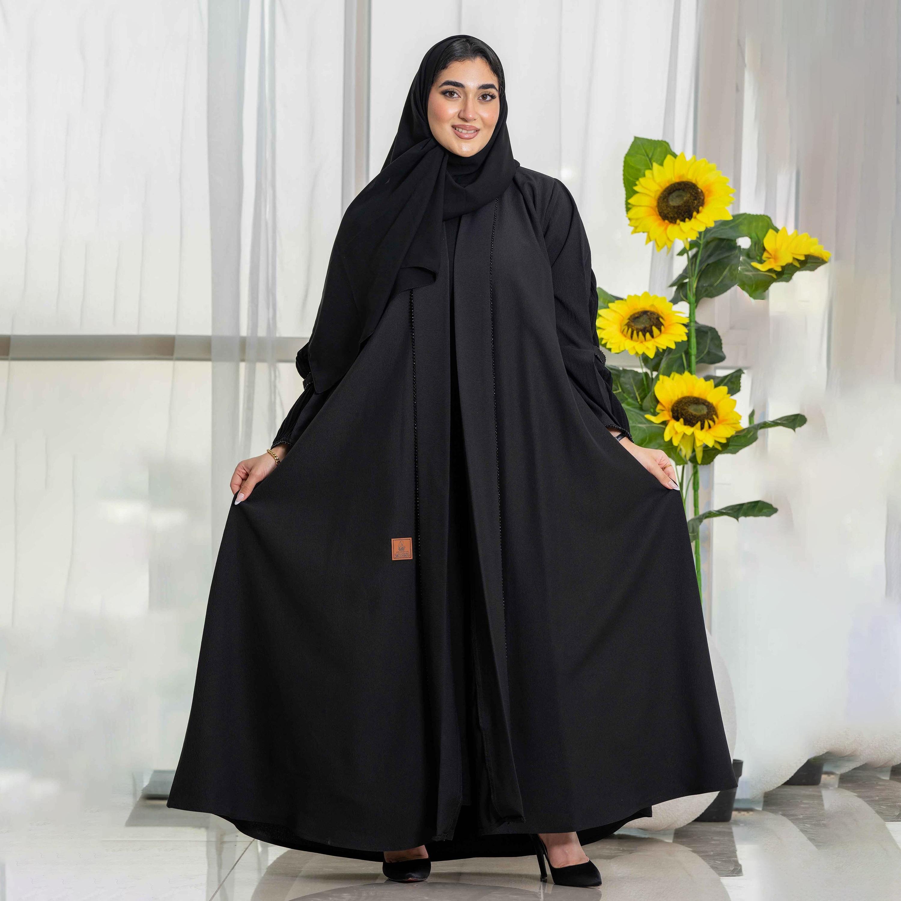 عباية نسائية سادة سوداء كلوش بياقة مطوية مع طرحة من زاهيه-women-arabicclothing-abayas-image-2