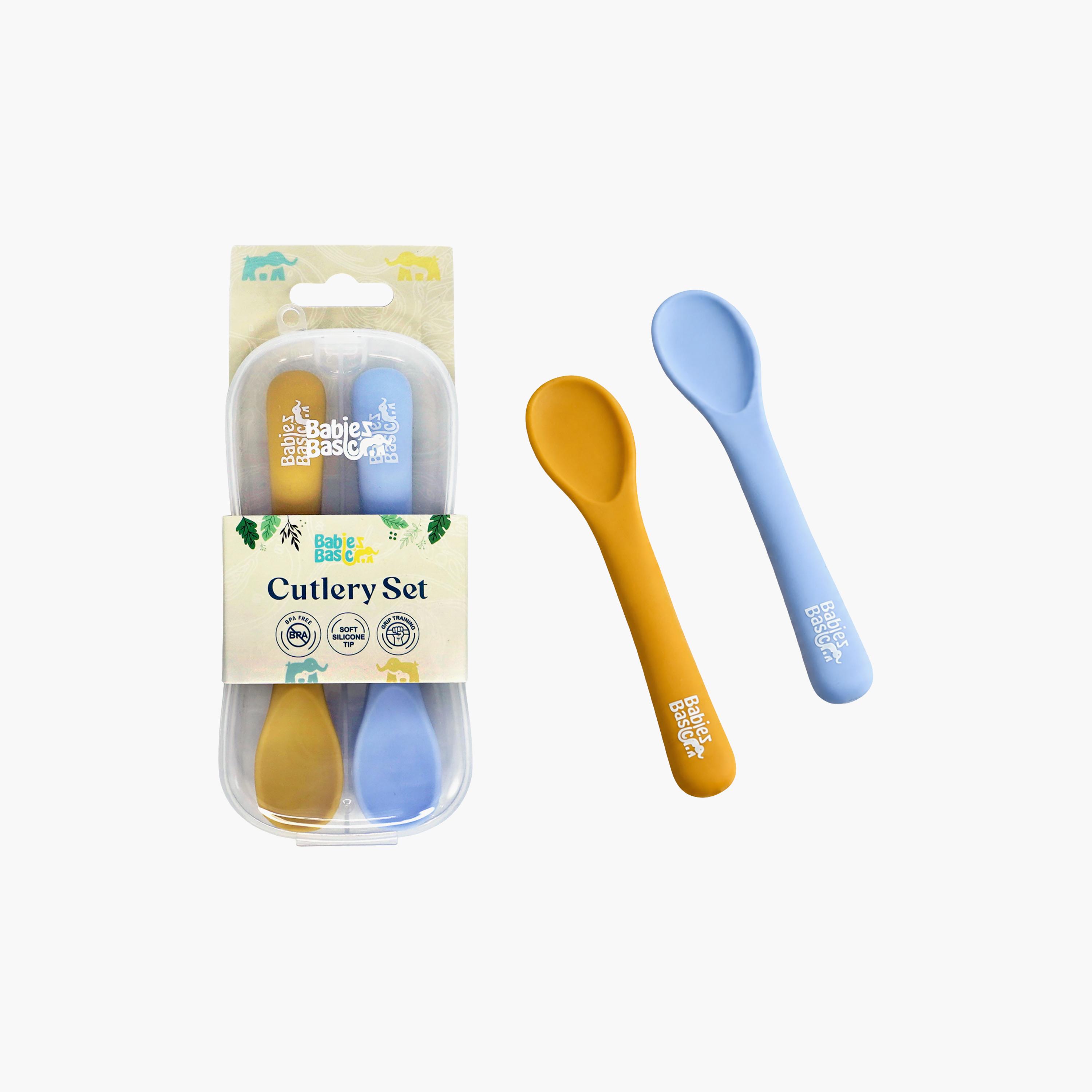 طقم ملاعق سيليكون مرنة مع علبة حفظ للسفر قطعتين من بيبيز بيزك-baby-feeding-mealtimeessentials-image-2