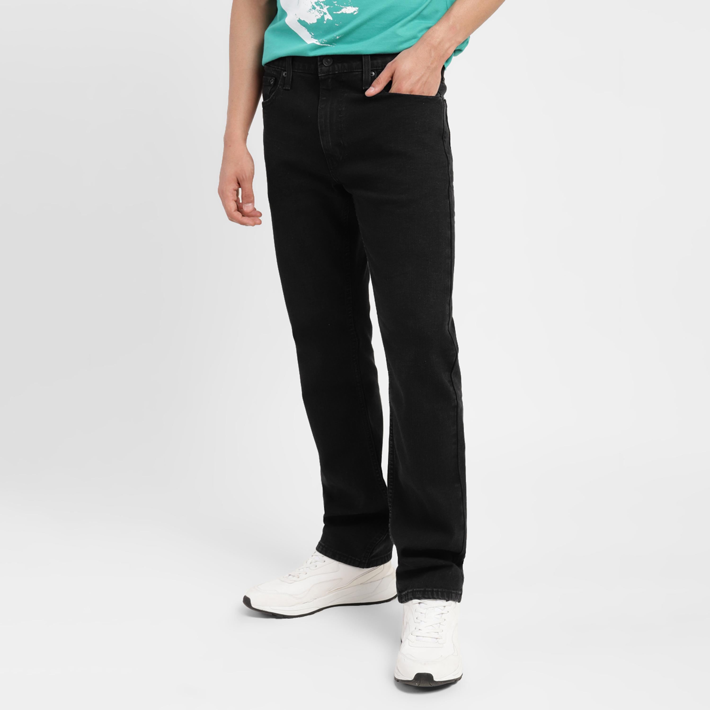 بنطال جينز من ليفايز 513 بلون اسود ذو قصة مستقيمة وجيب متوسط الارتفاع-men-clothing-bottoms-jeans-image-2