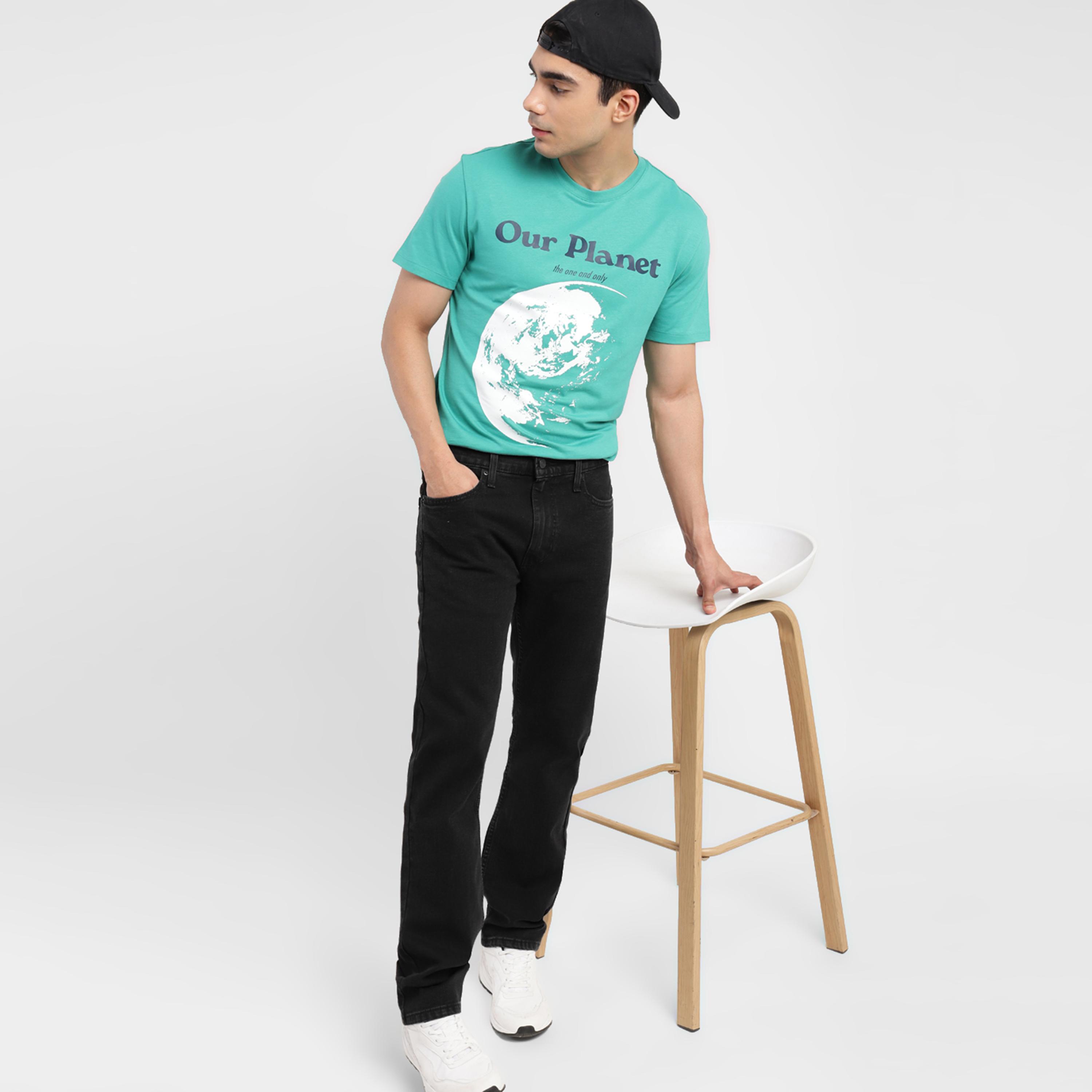 بنطال جينز من ليفايز 513 بلون اسود ذو قصة مستقيمة وجيب متوسط الارتفاع-men-clothing-bottoms-jeans-image-6