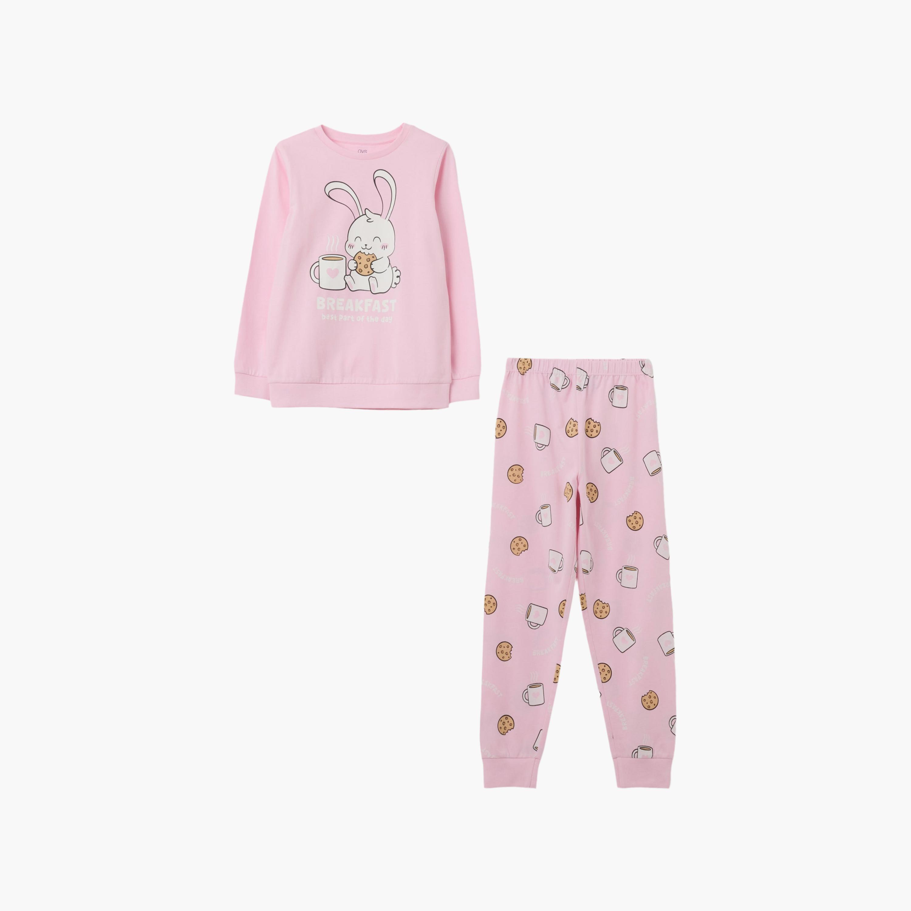 طقم بلوزة قطن مطبوعة بأكمام طويلة وبنطال جوغرز من اوه في اس-girls-clothing-setsandcoords-image-1