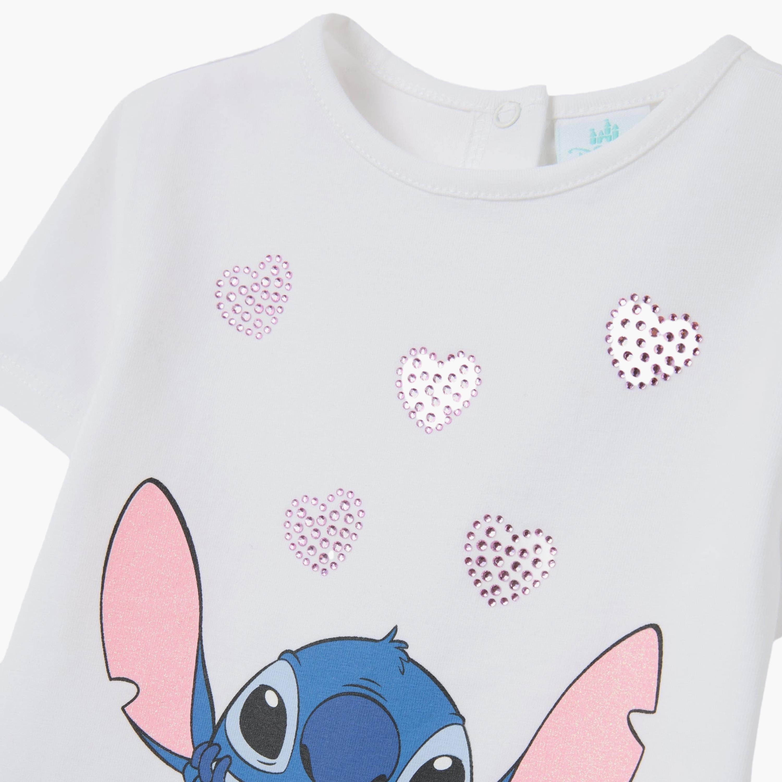 تيشيرت قطن بطبعة الشخصية "ستيتش" بأكمام قصيرة من اوه في اس-baby-girls-clothing-tshirts-image-4