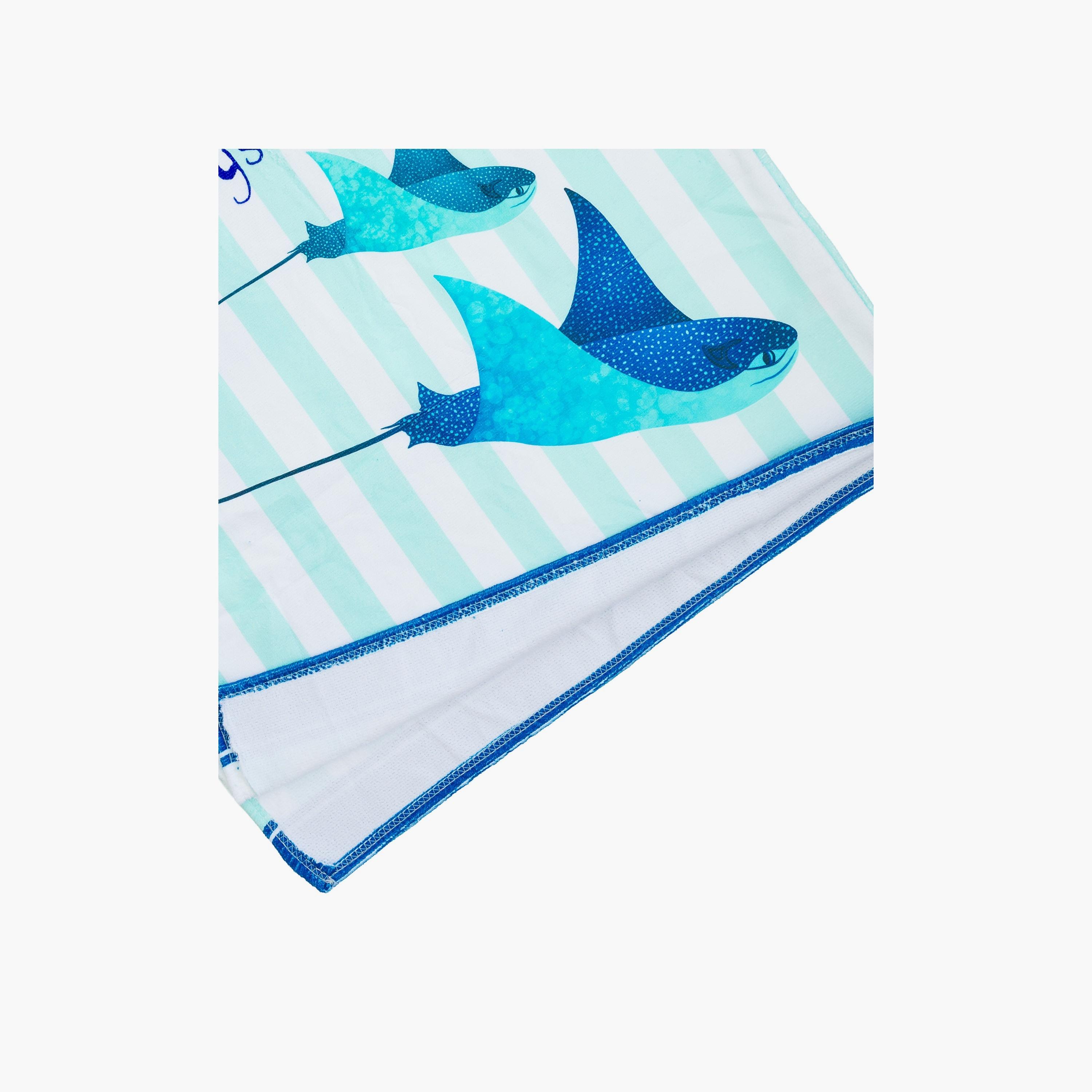 منشفة شاطئ بغطاء رأس بطبعة صورة أسماك مانتا - أزرق من بيبيكلو-baby-bathandcare-towels-image-6