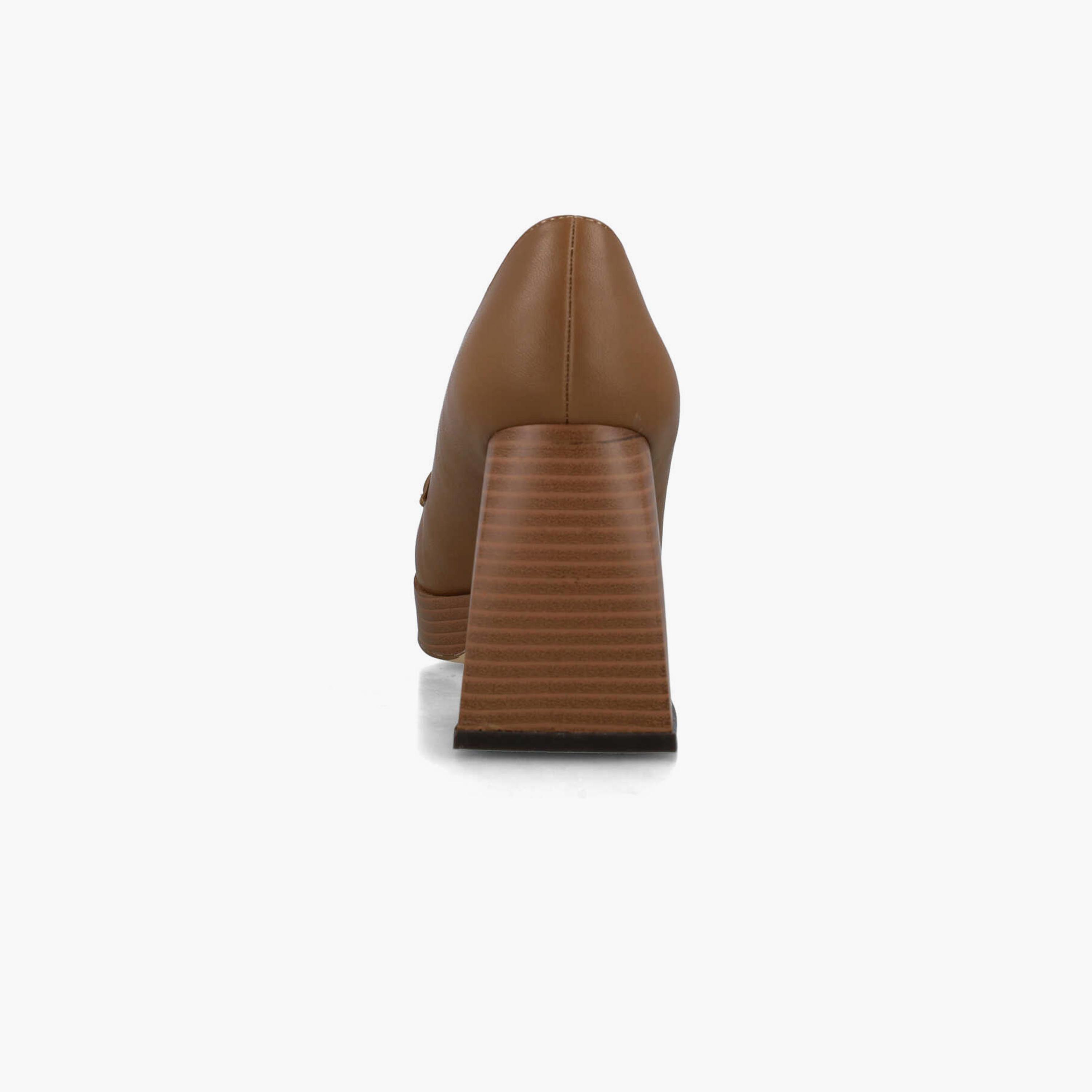 مينبور- حذاء لوفر نسائي بشراشيب | 24461-women-shoes-loafersandmoccasins-image-3