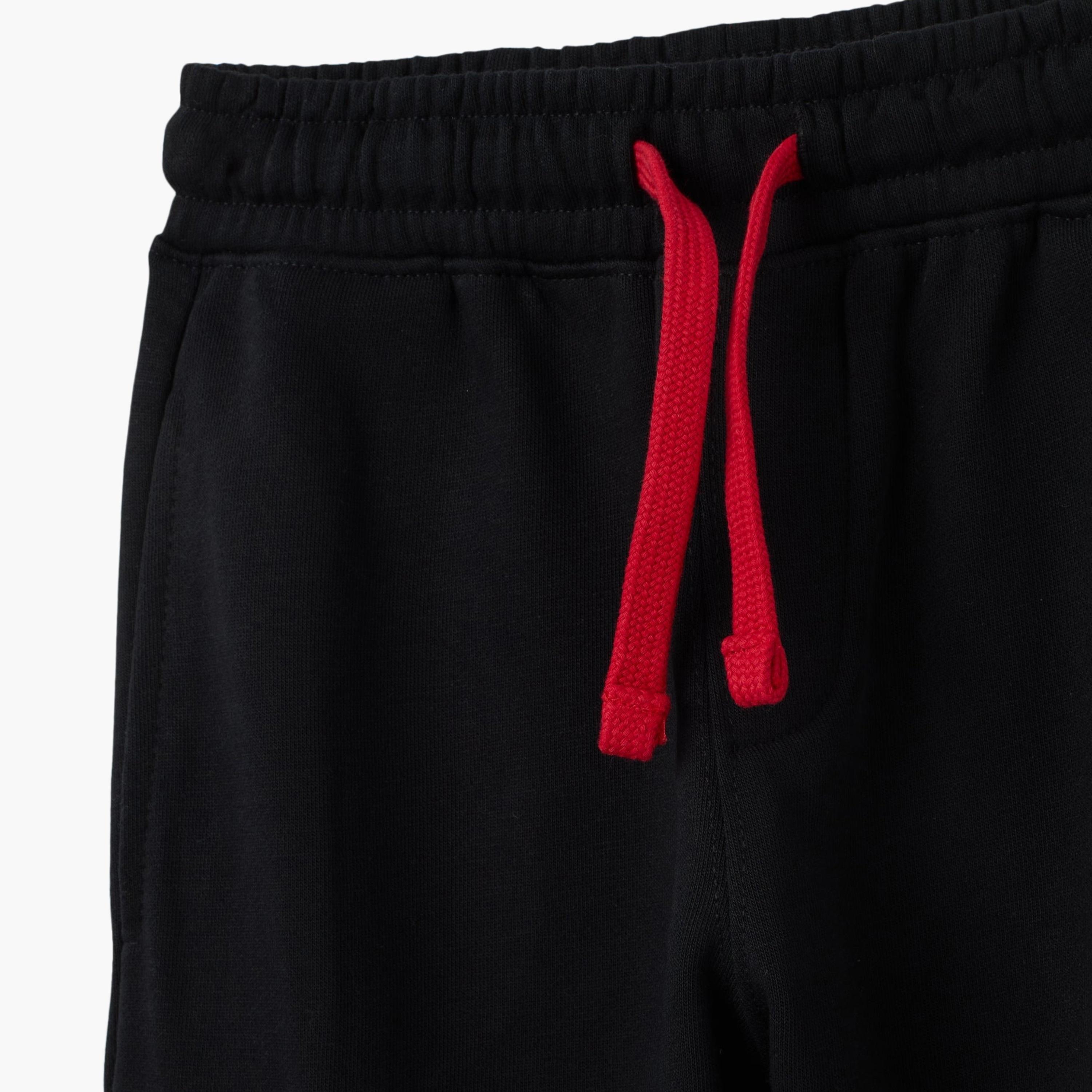 بنطال جوغرز خليط قطن بتطريز "سبايدرمان" من اوه في اس-boys-clothing-bottoms-joggersandtrackpants-image-3