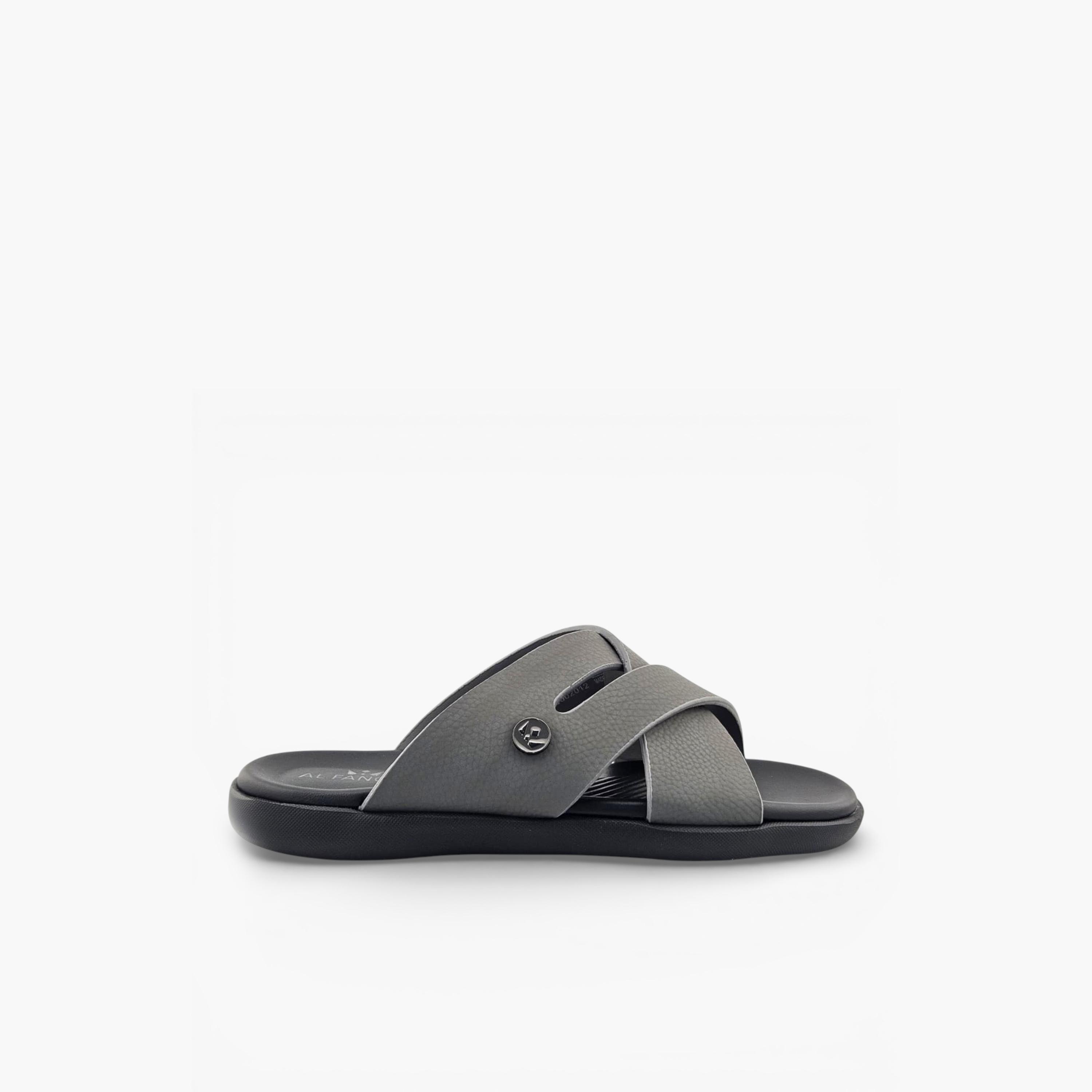 صندل سايروس المريح سهل الارتداء للرجال من آل فانوس-men-shoes-sandals-image-3