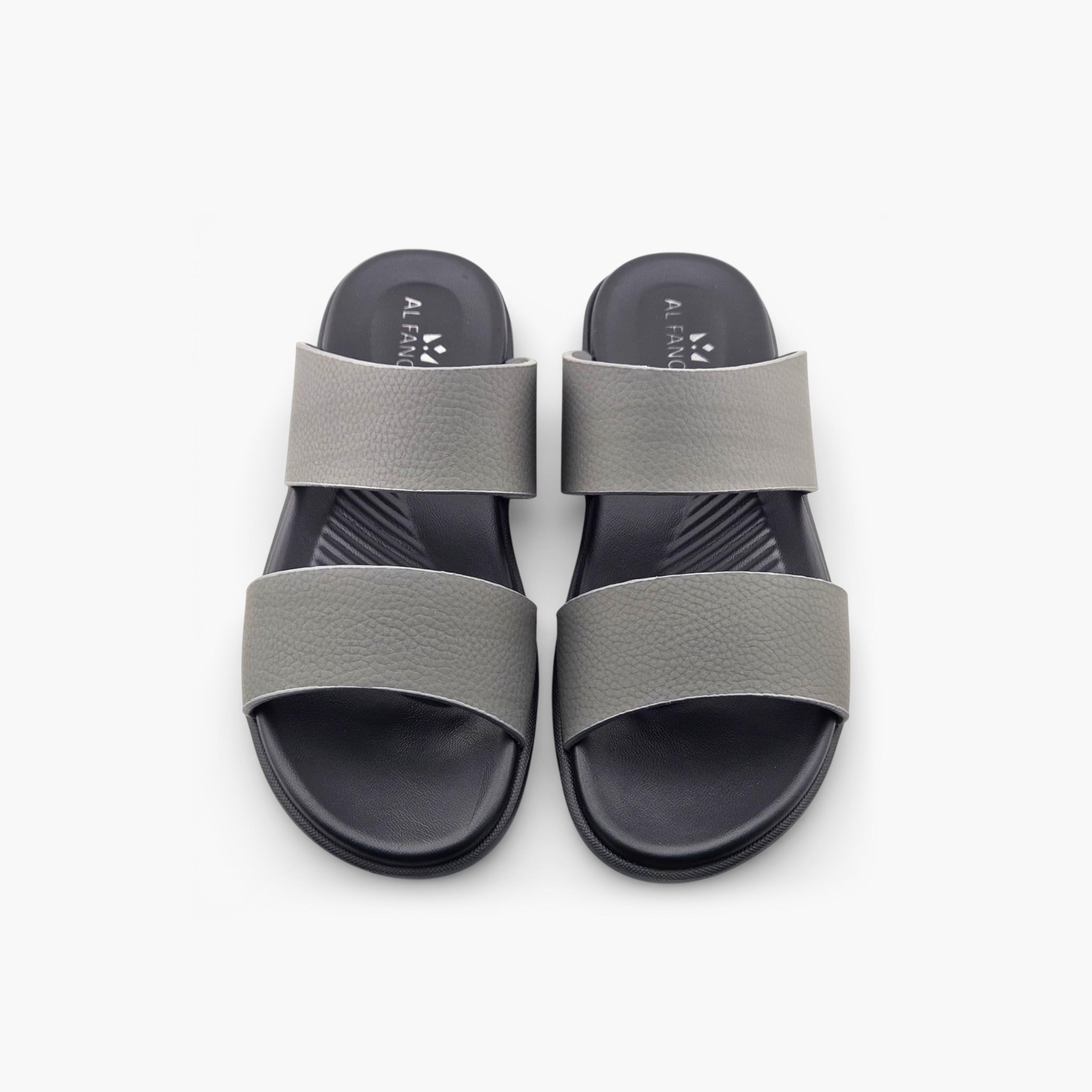 صندل سايروس المريح سهل الارتداء للرجال من آل فانوس-men-shoes-sandals-image-2